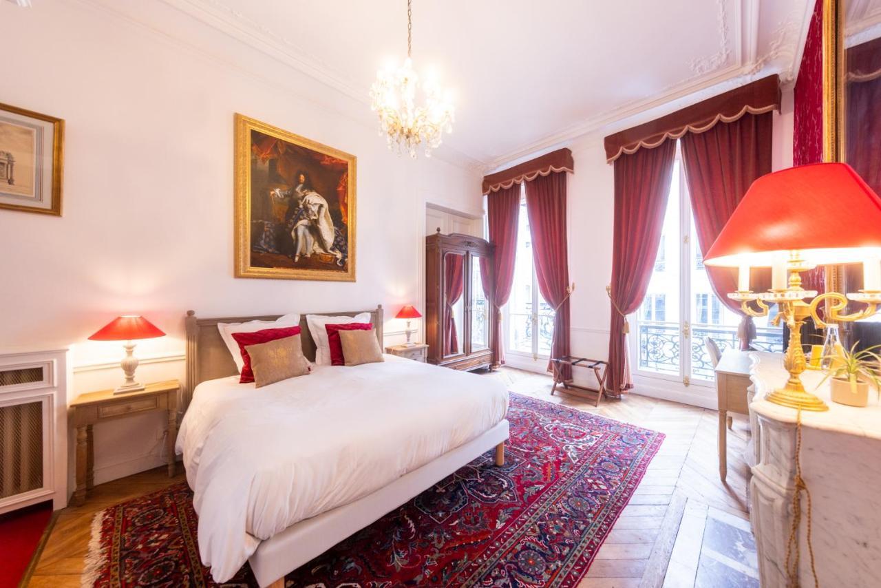 Maison De Lignieres - - Quartier Champs-elysees Bed & Breakfast Paris