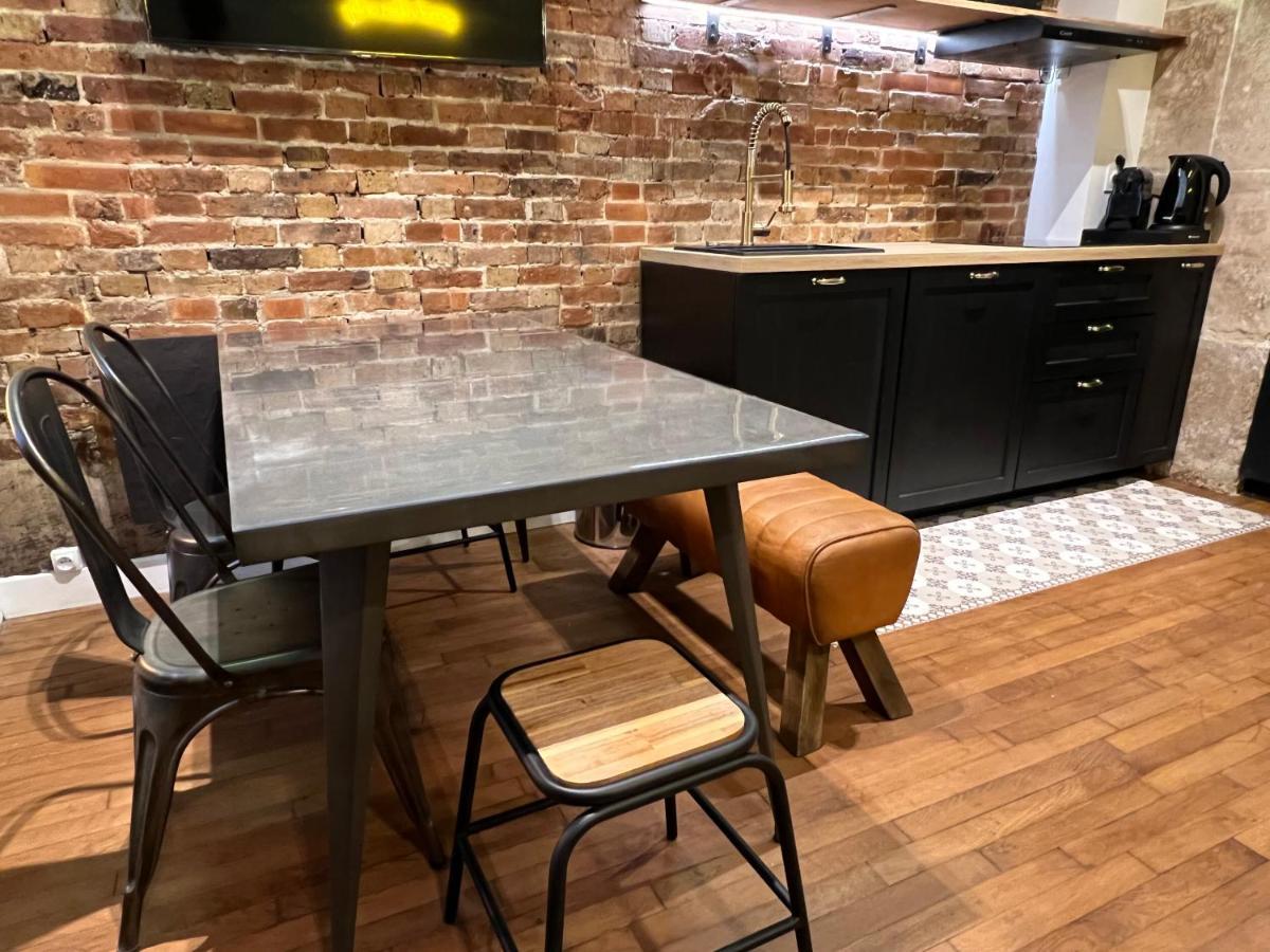 Appartement Good Vibes Luxurious Loft In 11th, With Ac & Table Football Paris