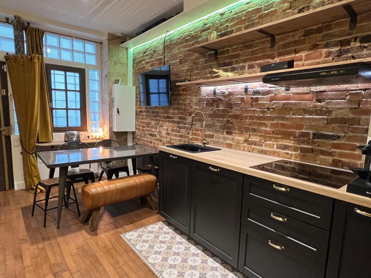 Good Vibes Luxurious Loft In 11th, With Ac & Table Football Apartment Paris