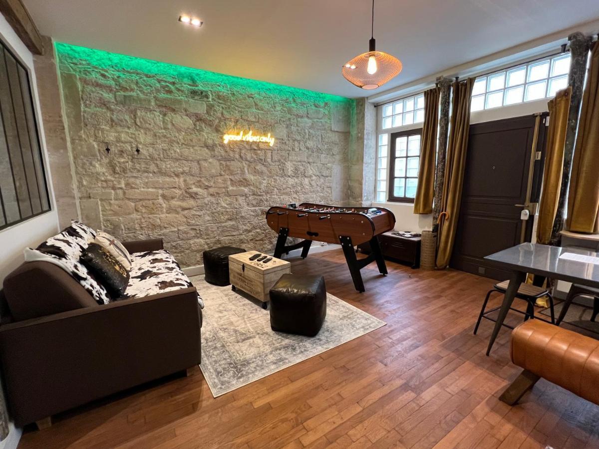 Good Vibes Luxurious Loft In 11th, With Ac & Table Football Apartment *