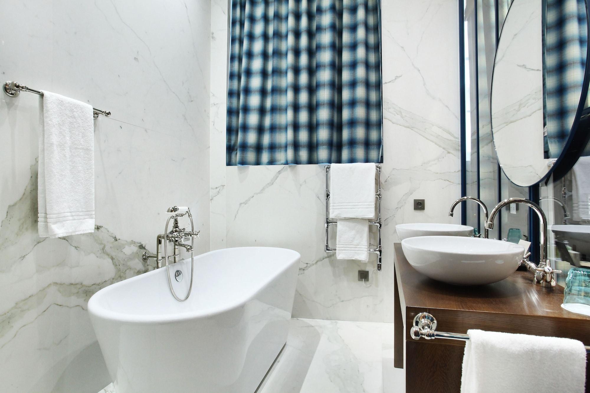 Le Robinet D'or Canal Saint Martin 3*