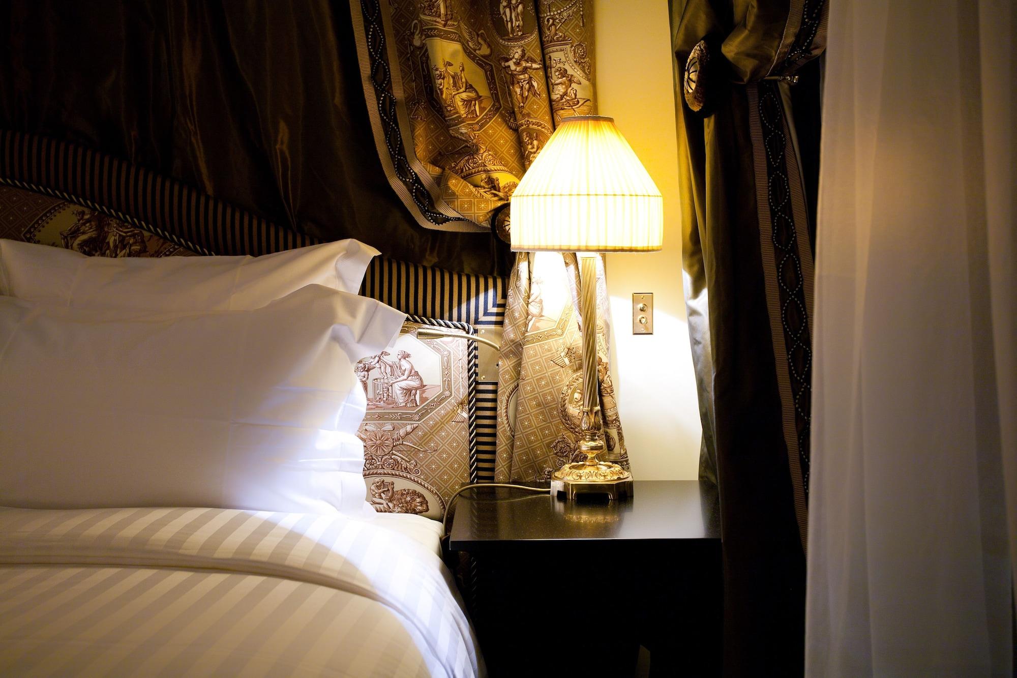 Maison Athenee Hotel 4*