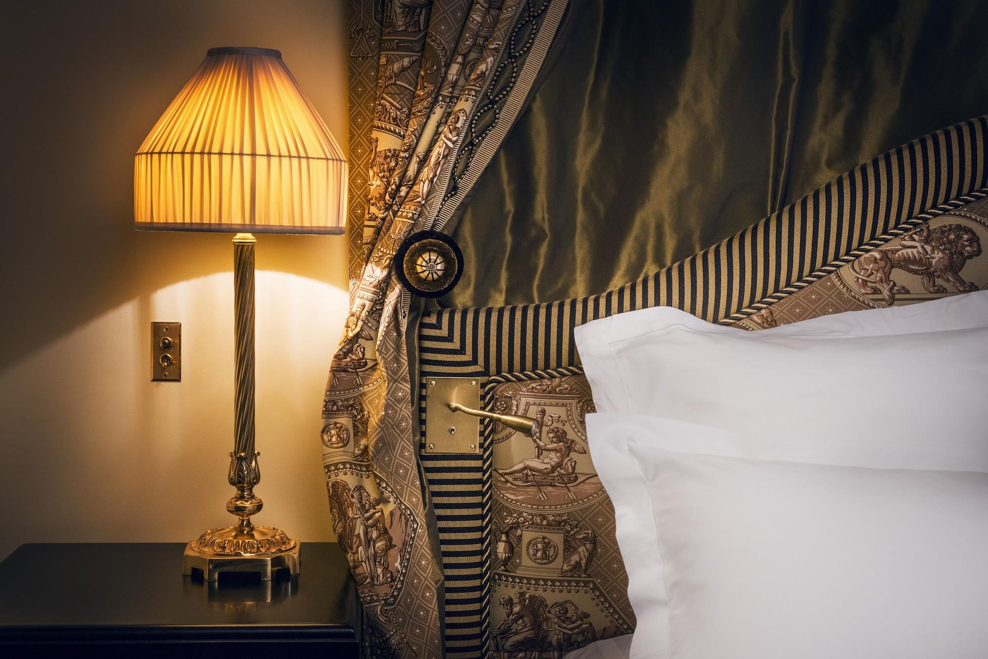 Maison Athenee 4*