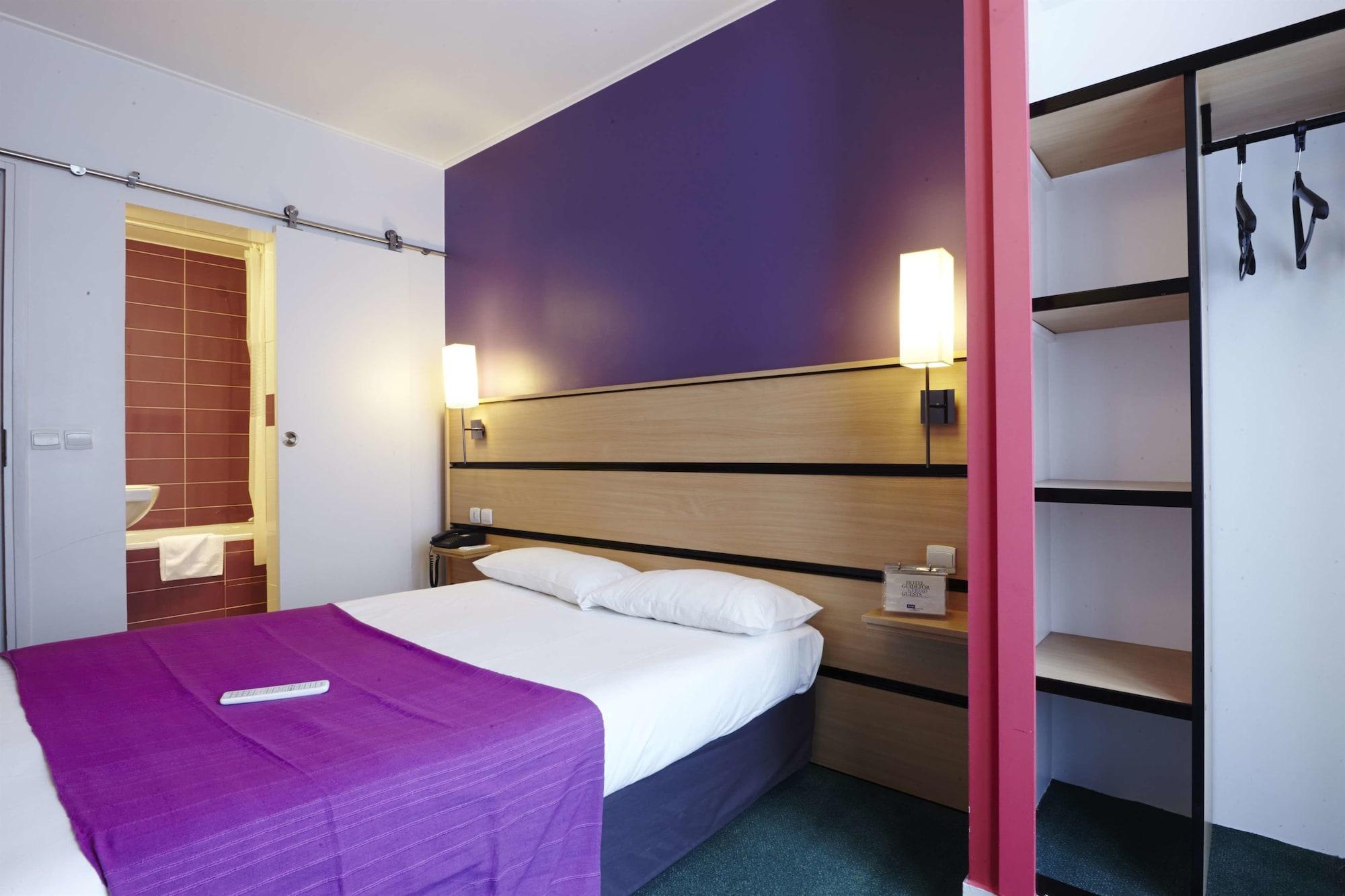 Hotel Kyriad 10 - Canal Saint Martin - Republique 3*