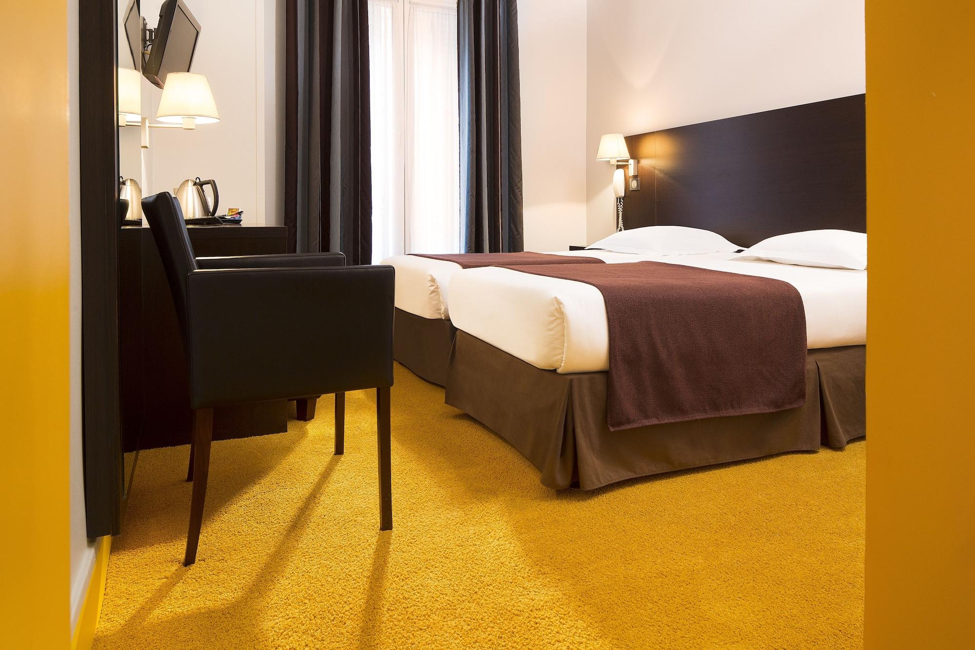 Sophie Germain Hotel 3*