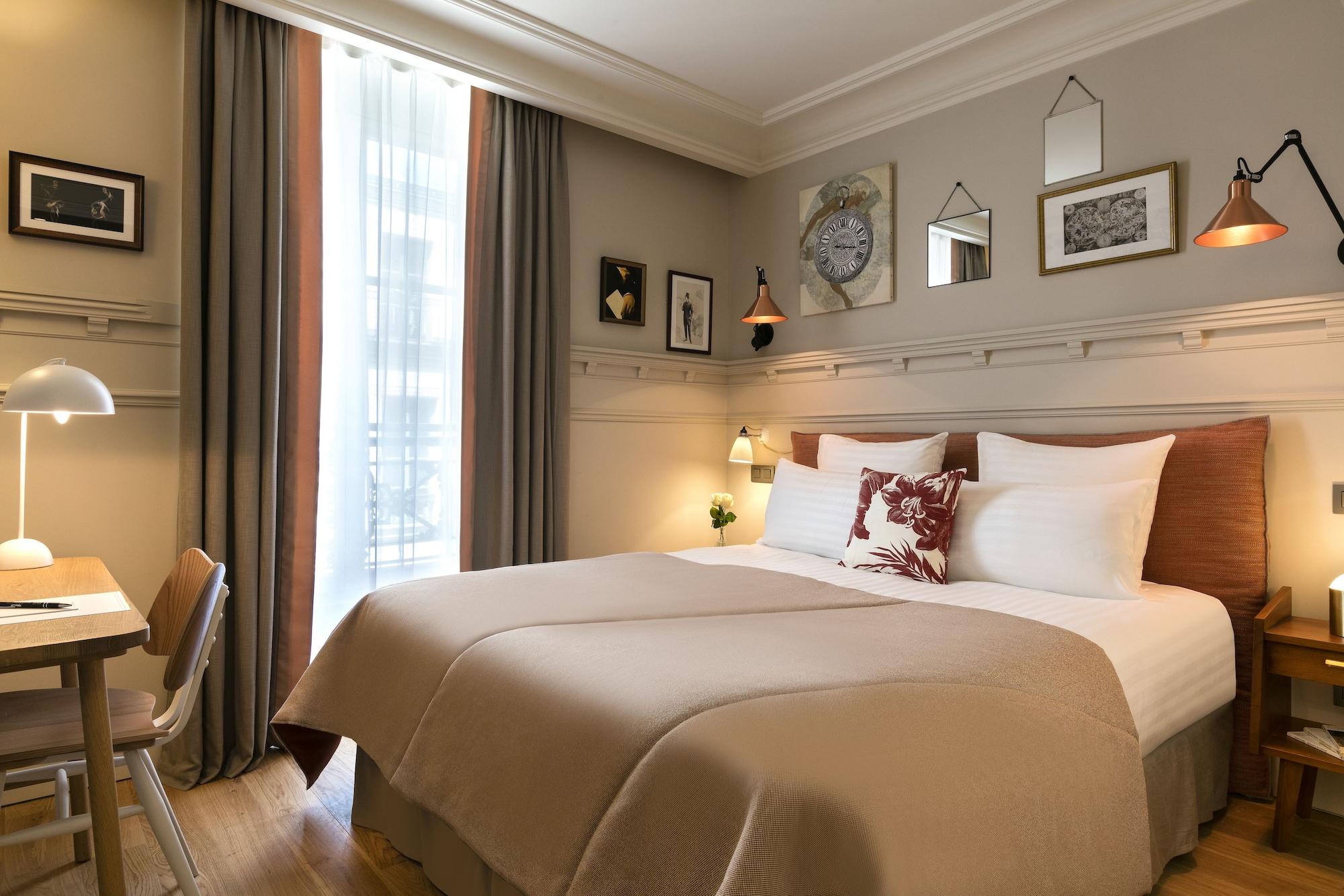 Hotel Royal Madeleine & 4*