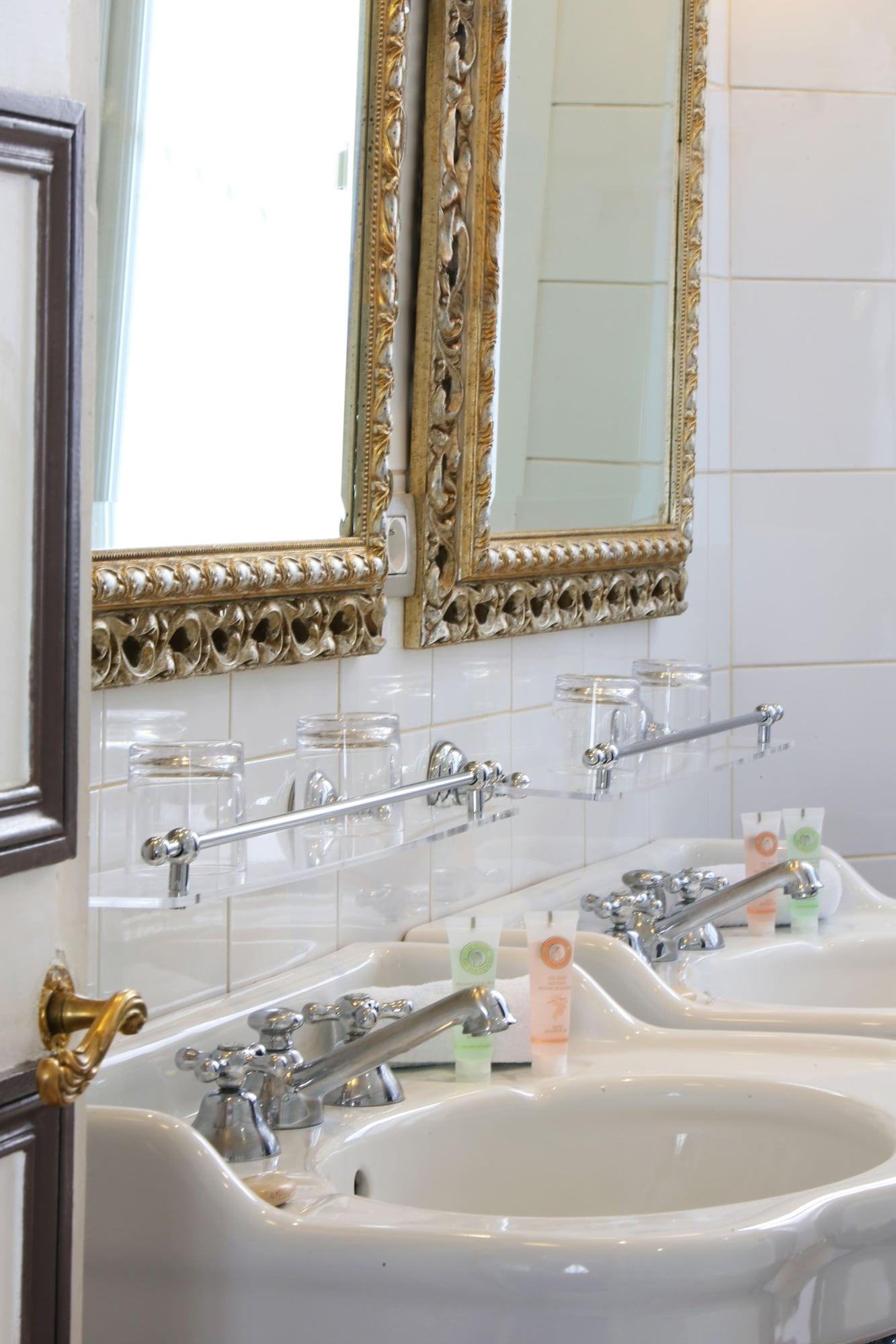 Hotel Best Western Premier Trocadero La Tour 4*