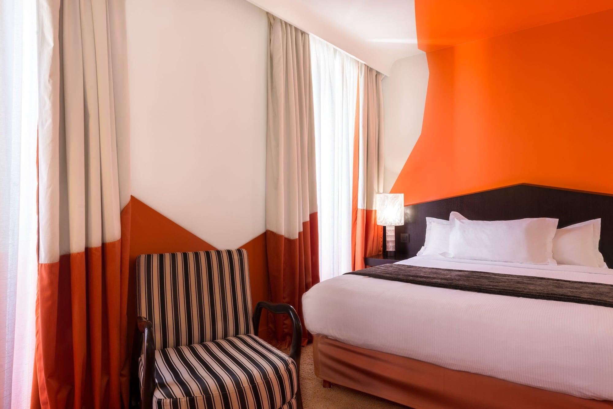 Hotel Cristal Champs Elysées 4*