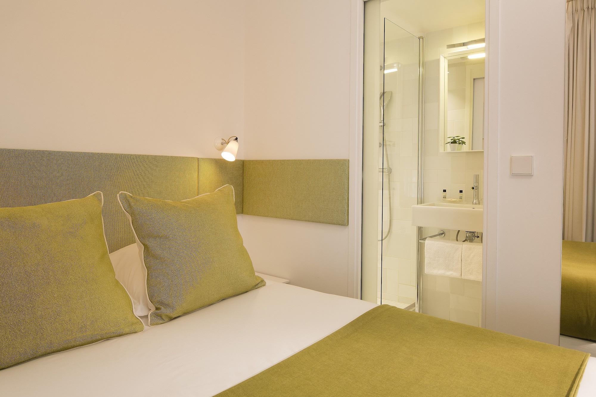 Mistral Hotel 3*