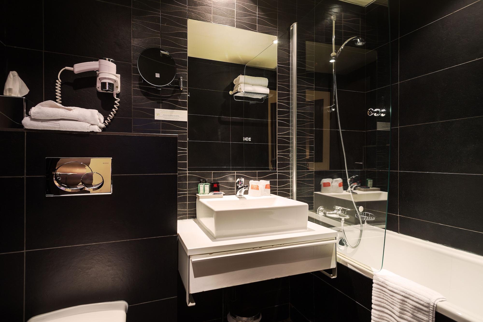 Arc Elysees Hotel Paris