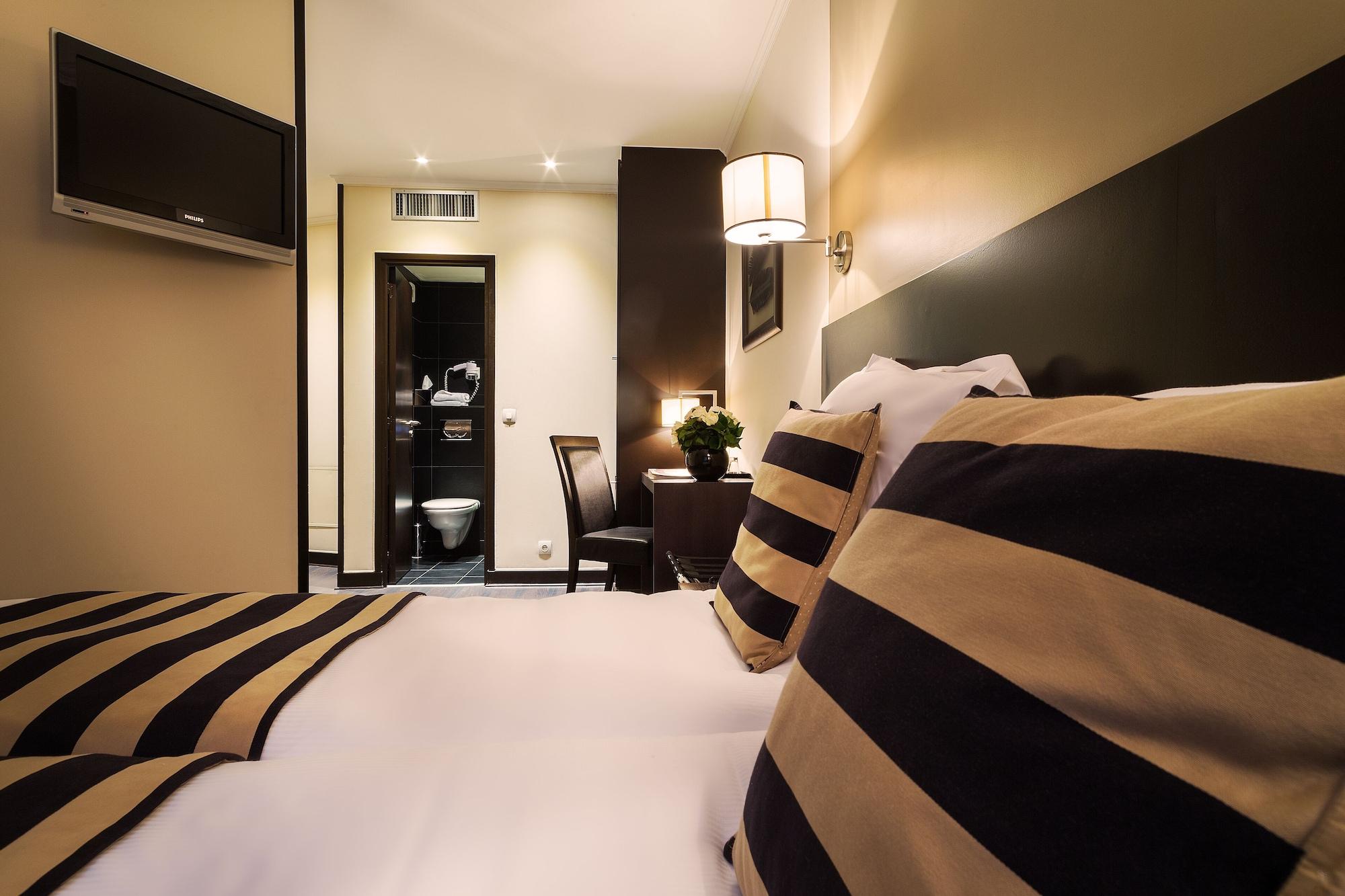 Arc Elysees Hotel