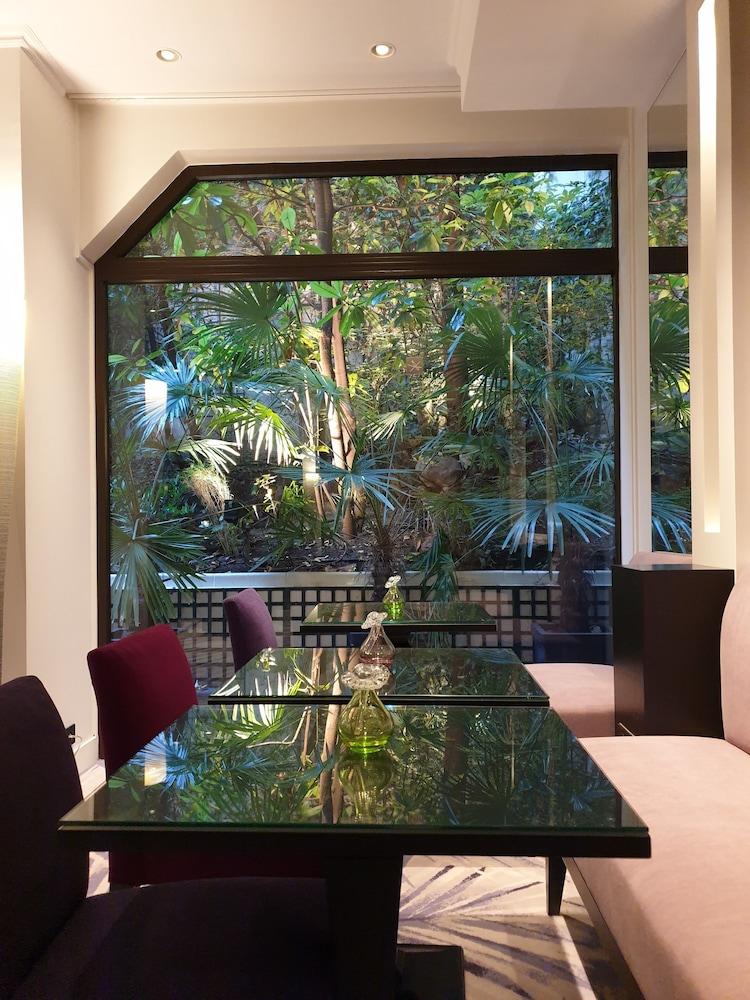 Garden-elysée Hotel