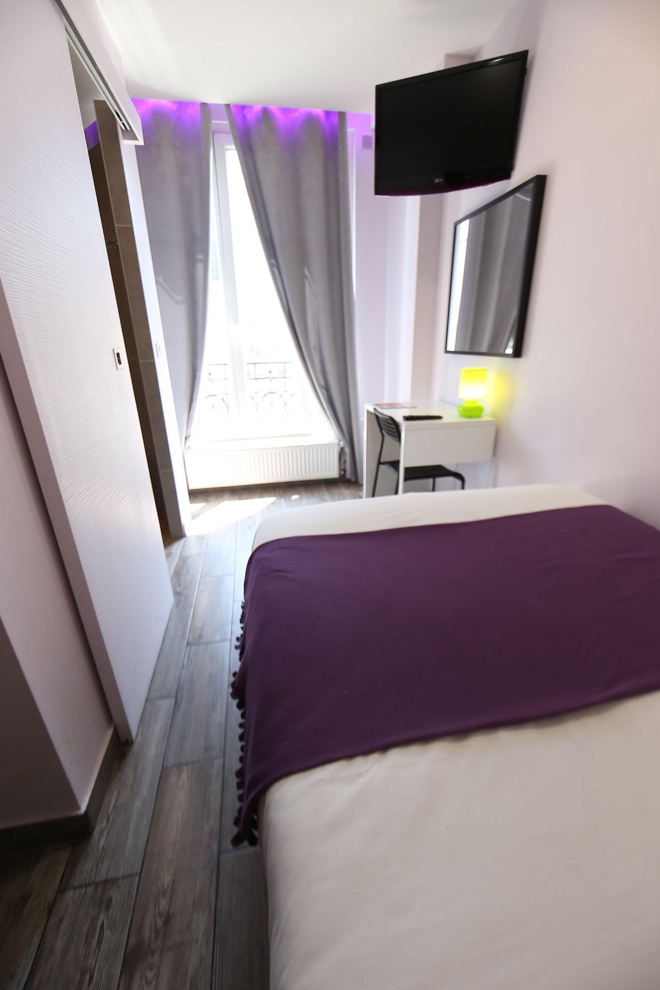 Sweet Hotel