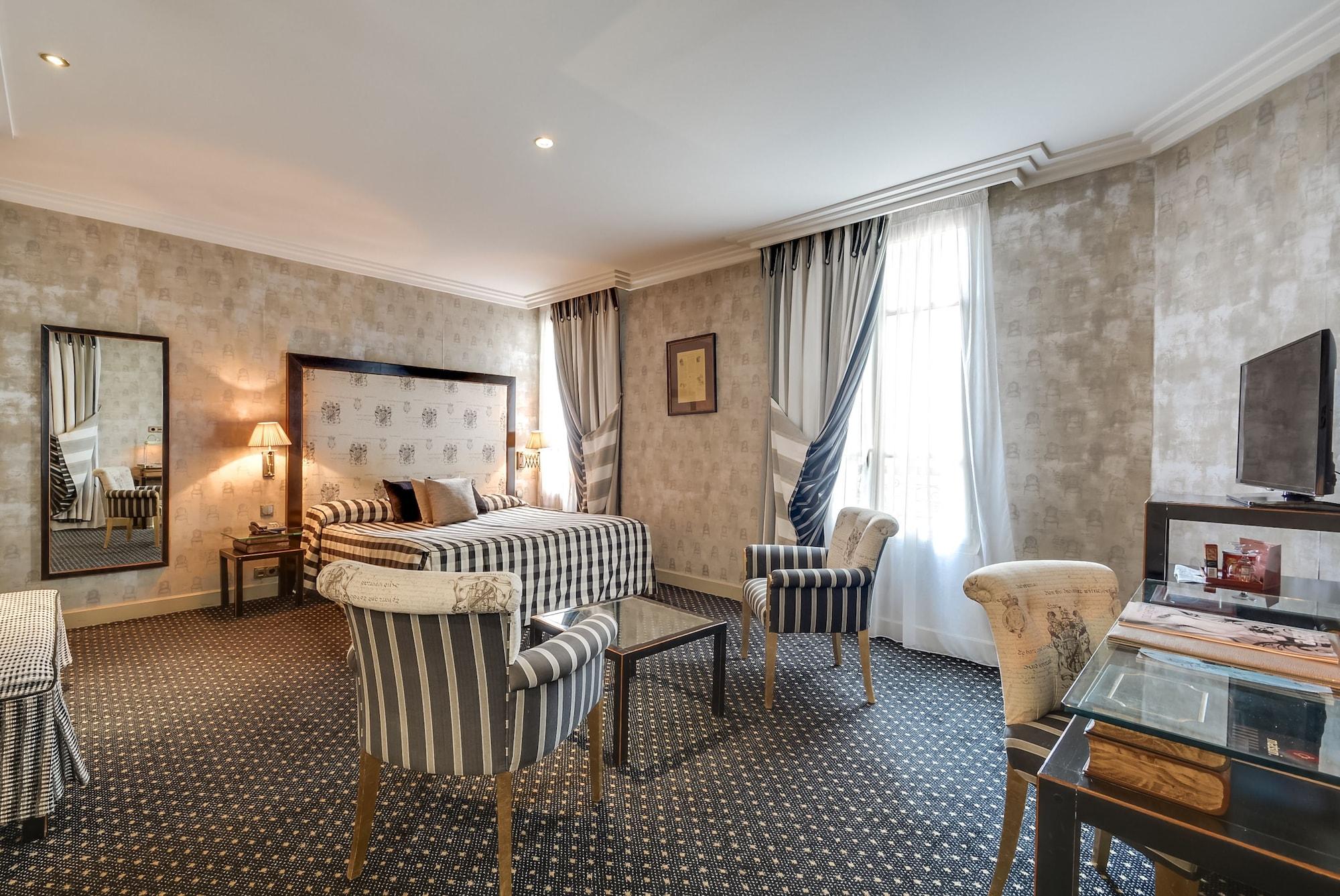 Hotel Lutece Port Royal Paris