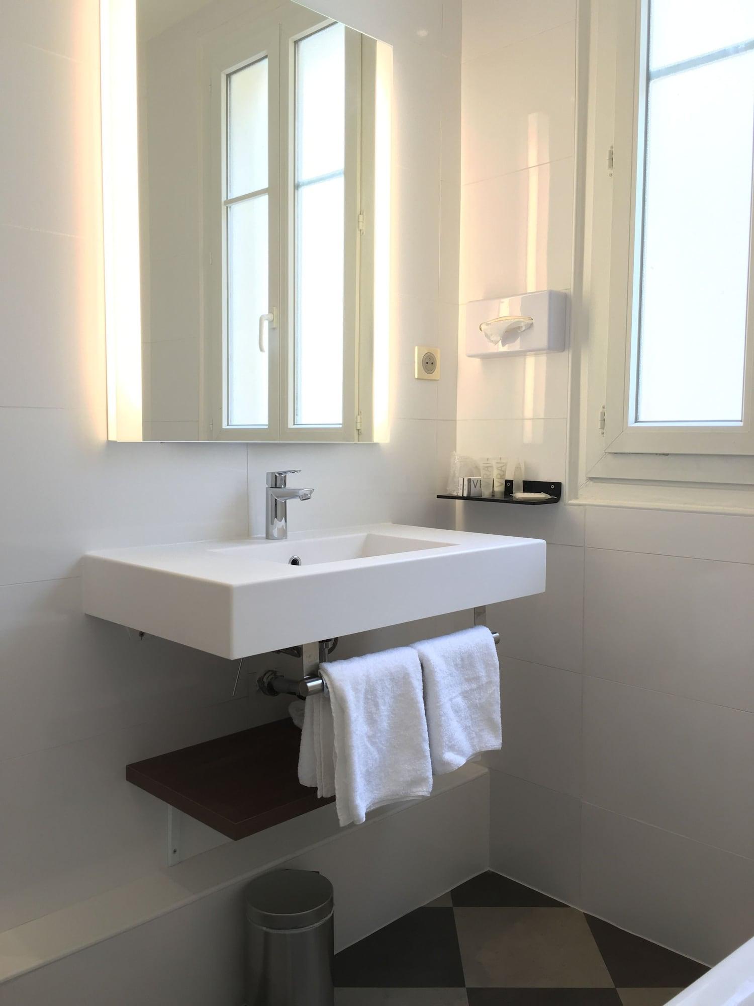 Vaugirard Hotel Paris