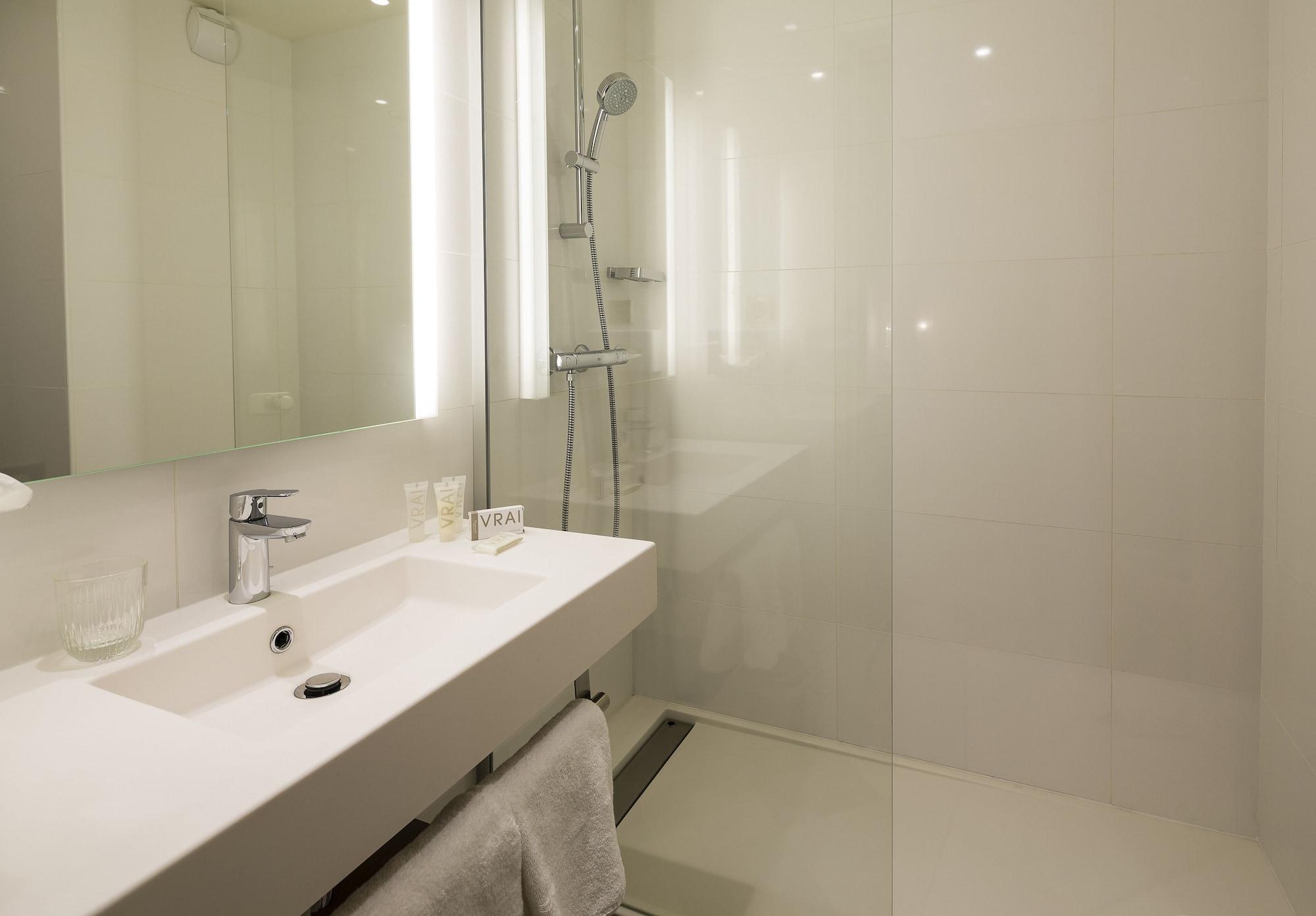 Vaugirard Hotel Paris