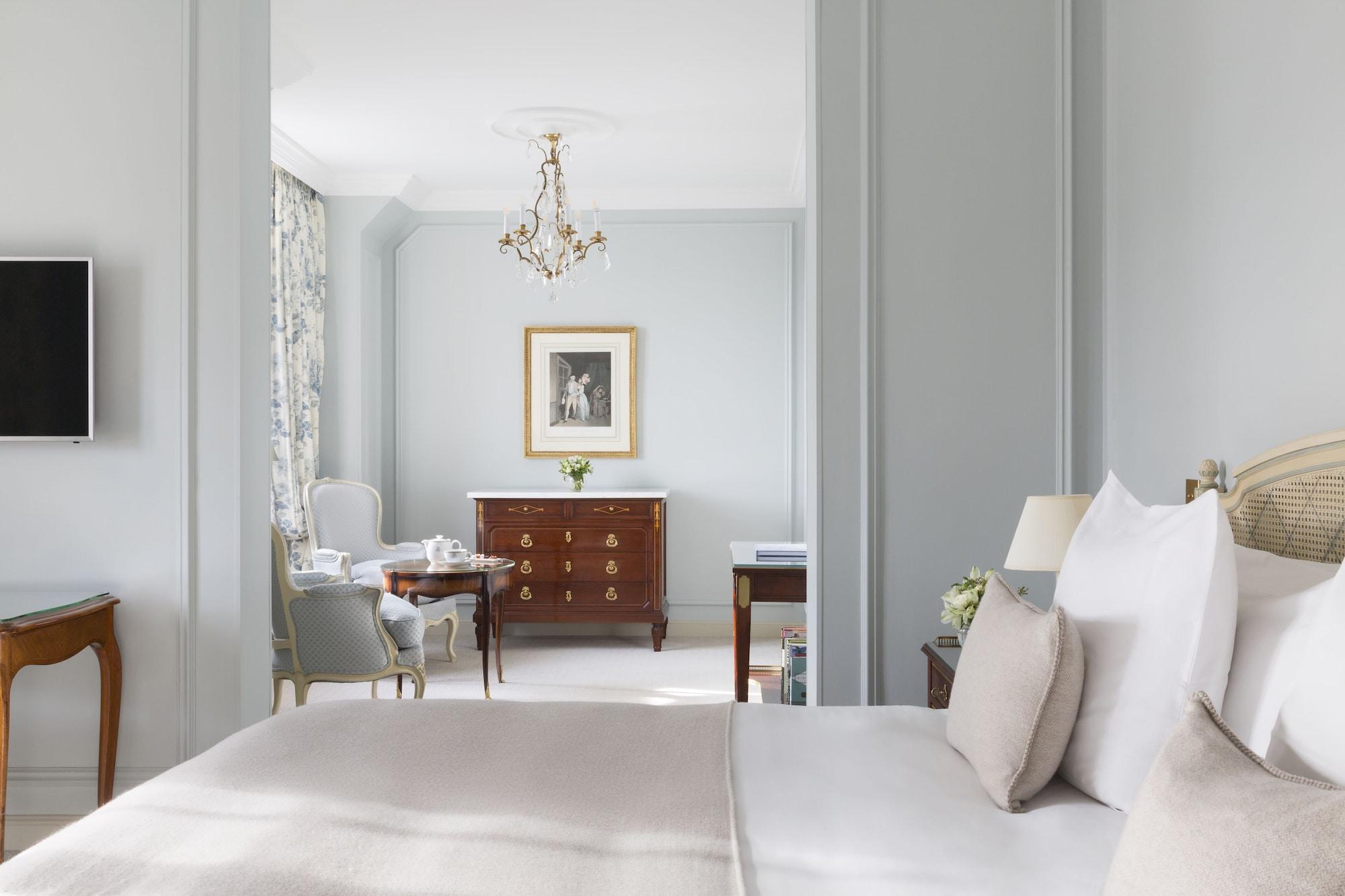 Le Bristol Paris, Oetker 5* Paris