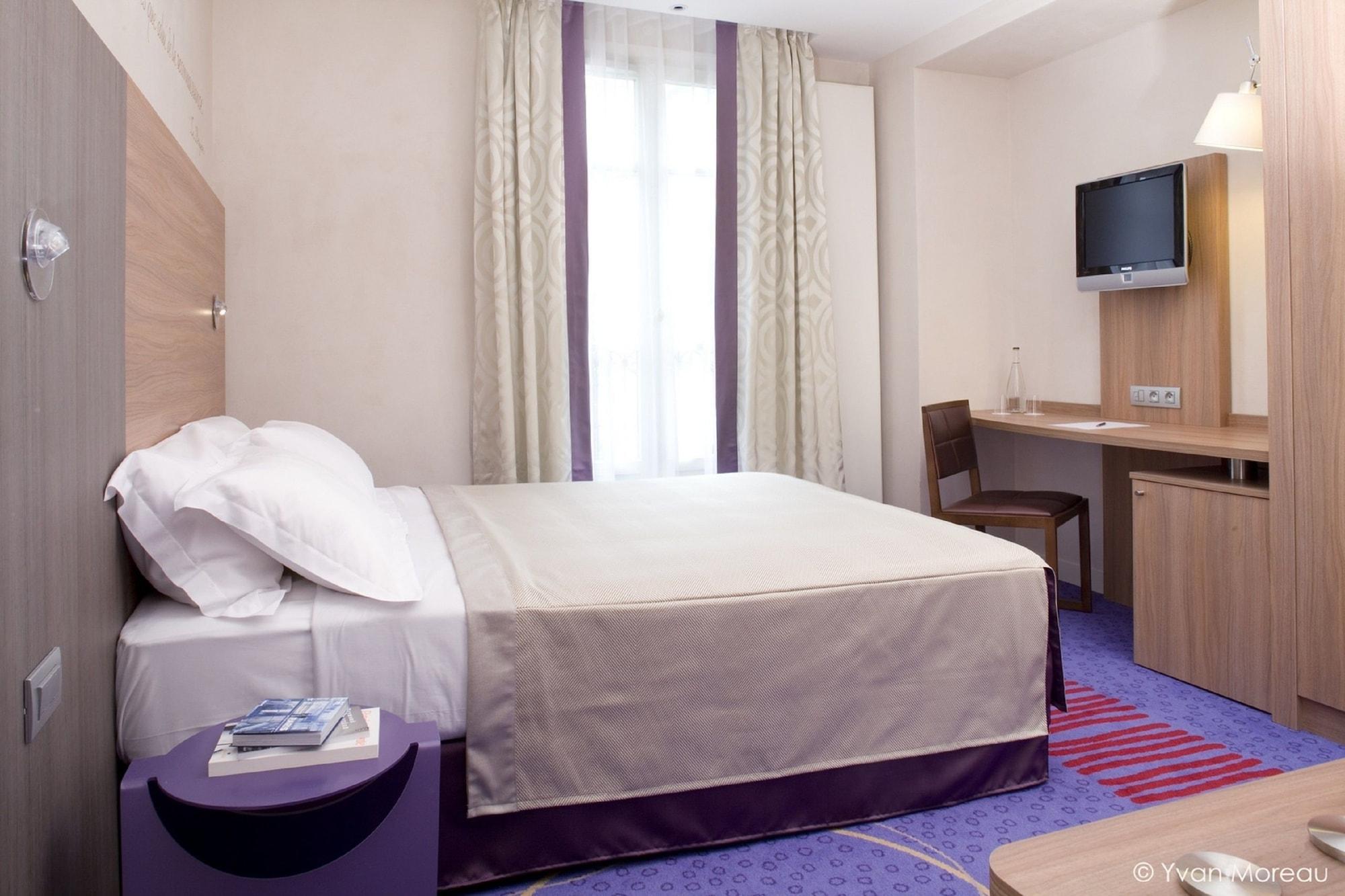 Hotel De Sevigne Paris