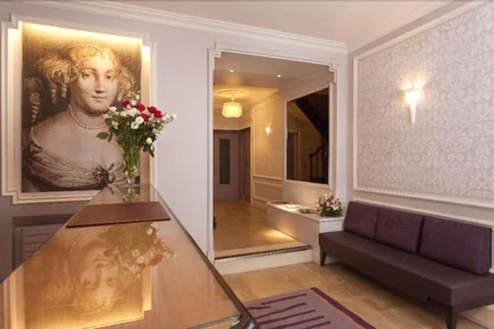 Hotel De Sevigne