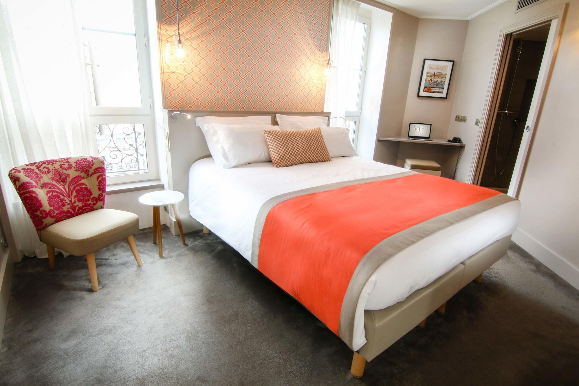Vic Eiffel Hotel 3*