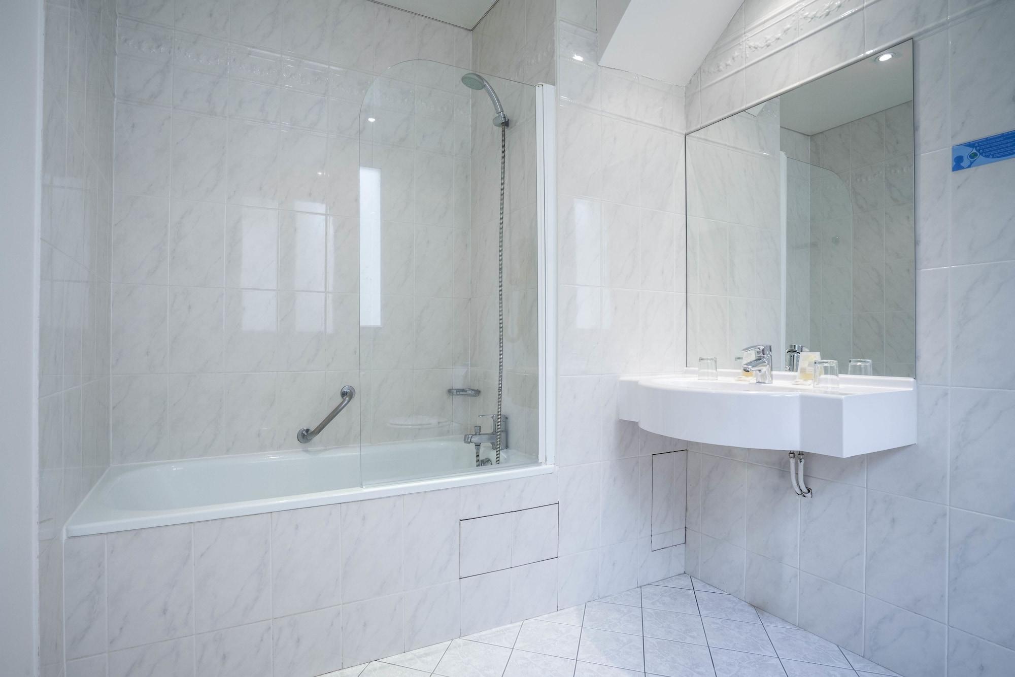 Delambre 3* Paris