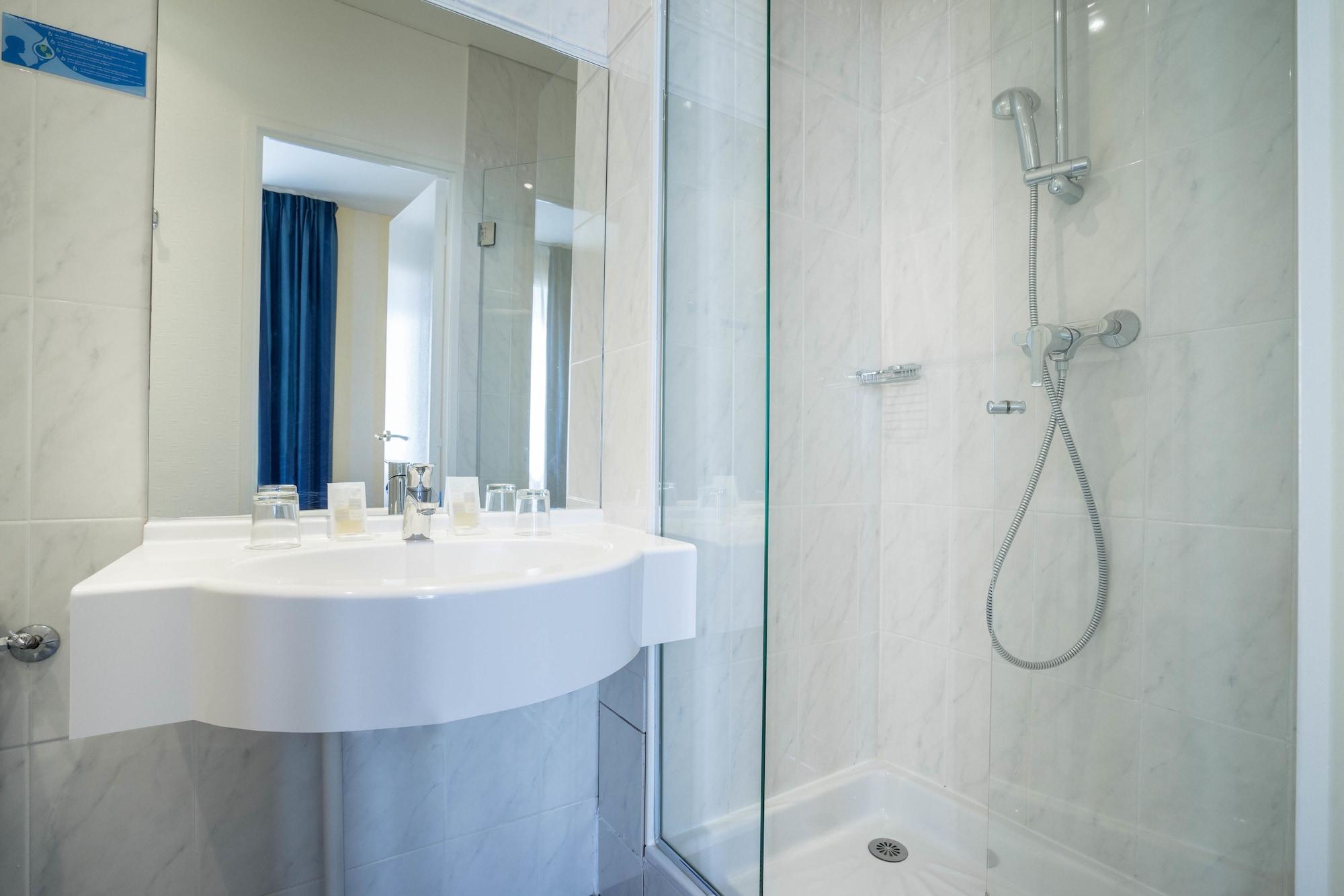 Hotel Delambre Paris