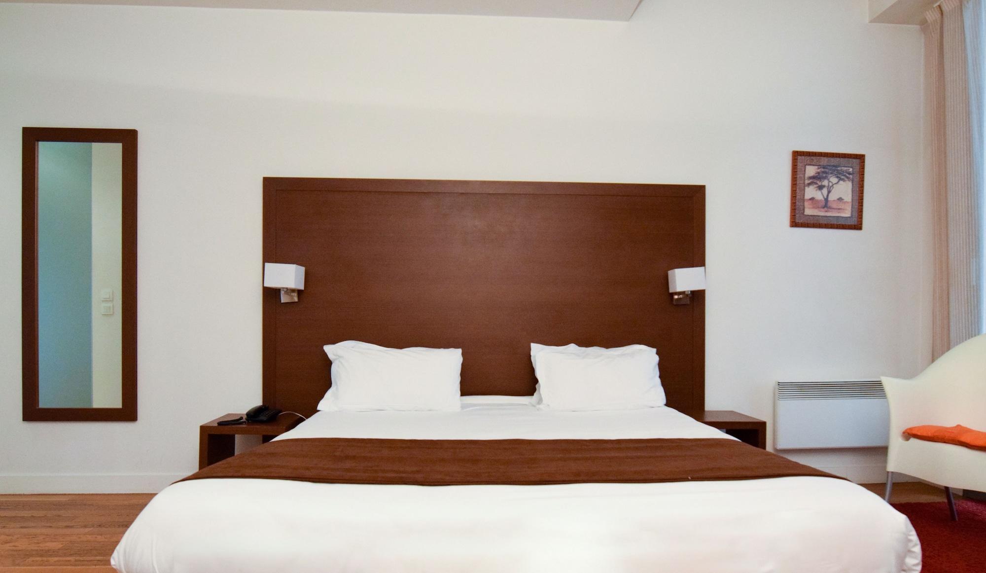 Appart hôtel Residhotel Imperial Rennequin 3*
