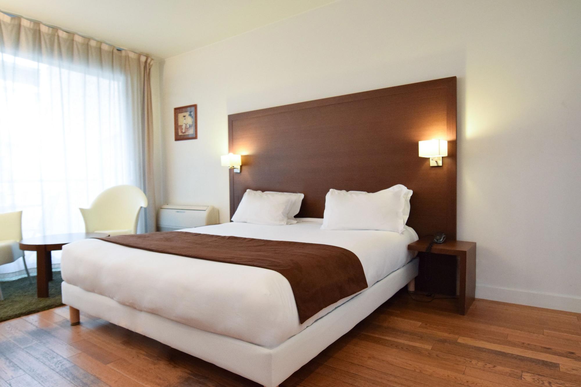 Residhotel Imperial Rennequin Appart hôtel Paris