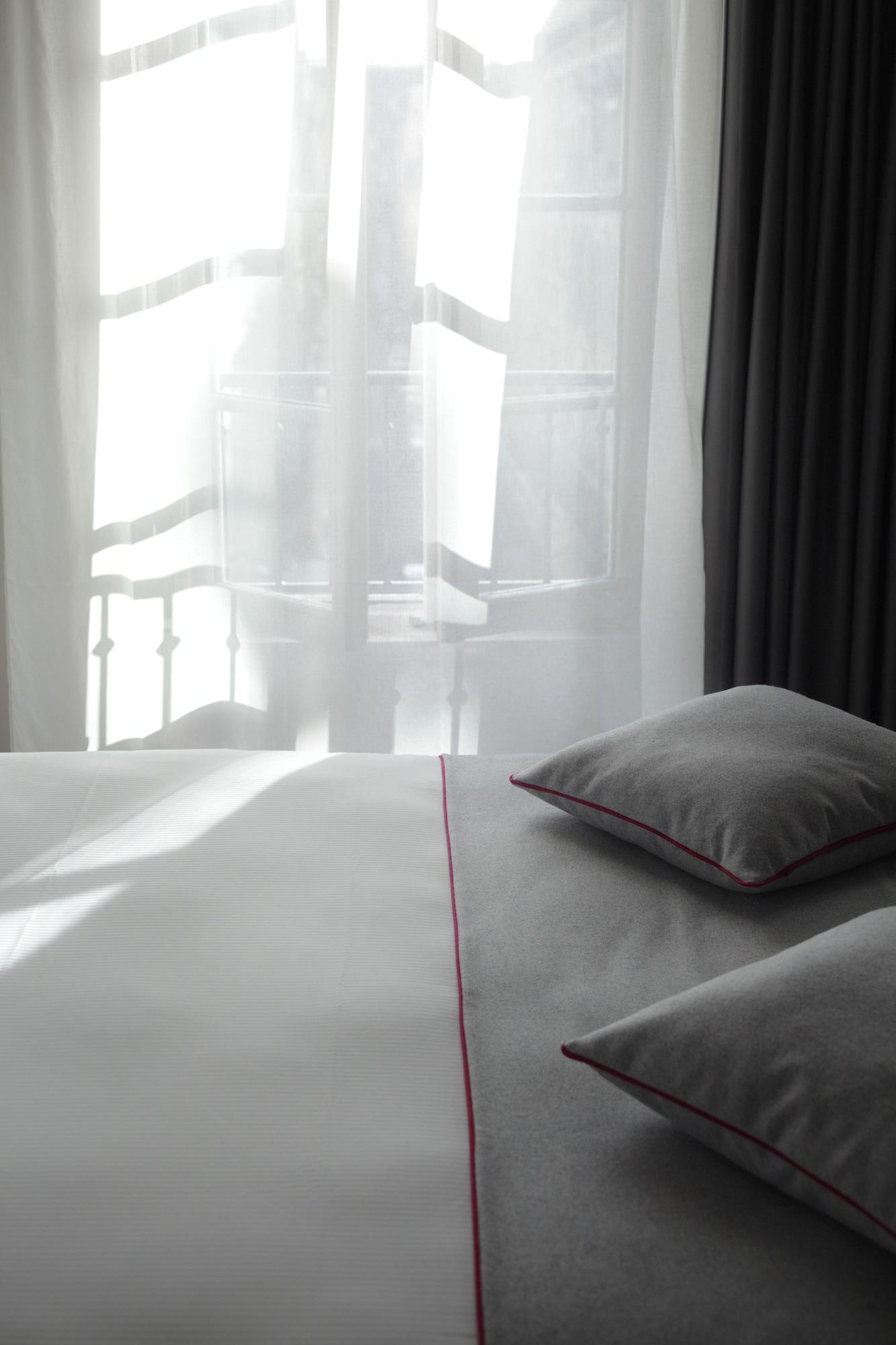 Hotel Saint Dominique Paris