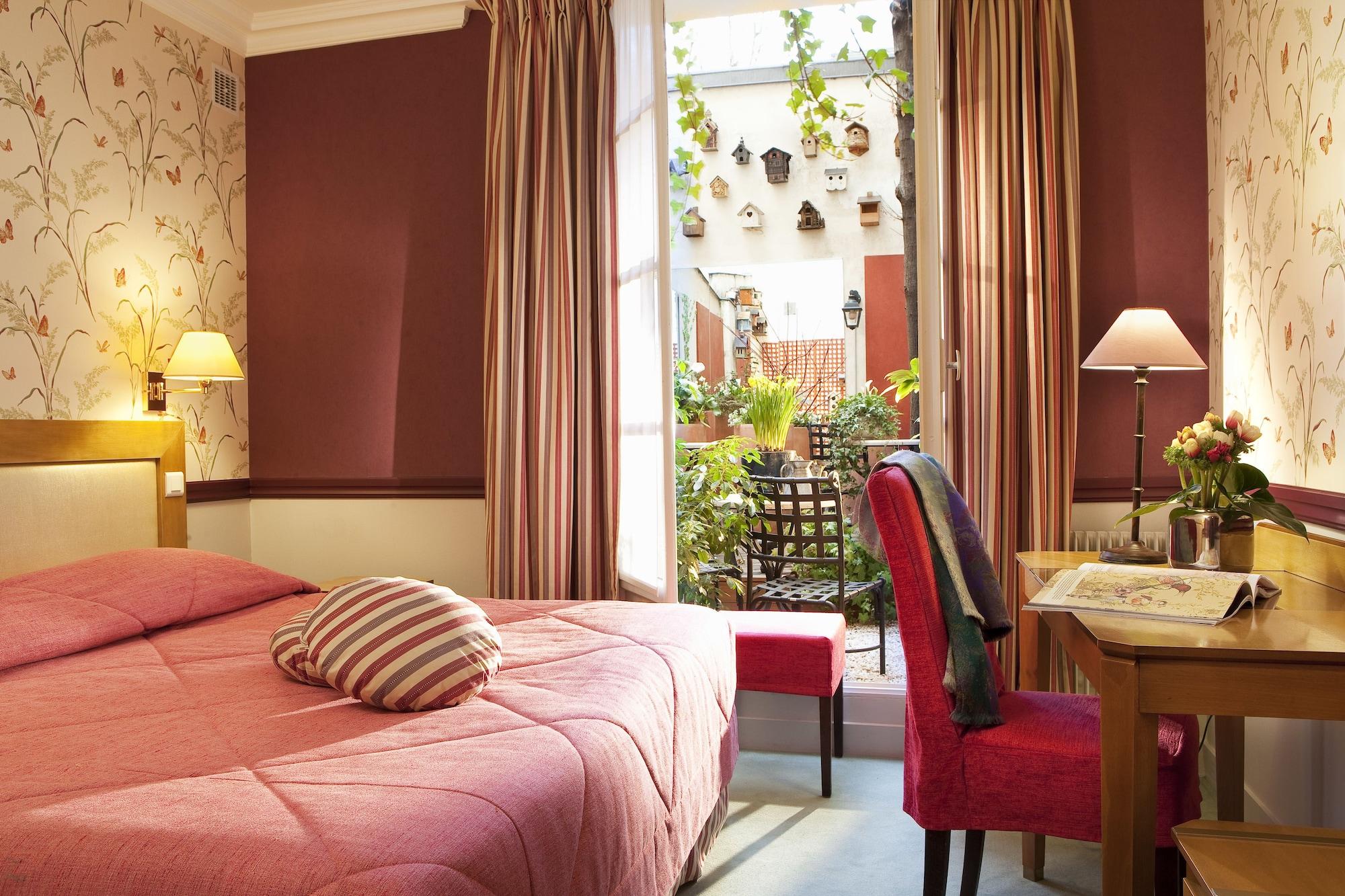 D'albion Hotel