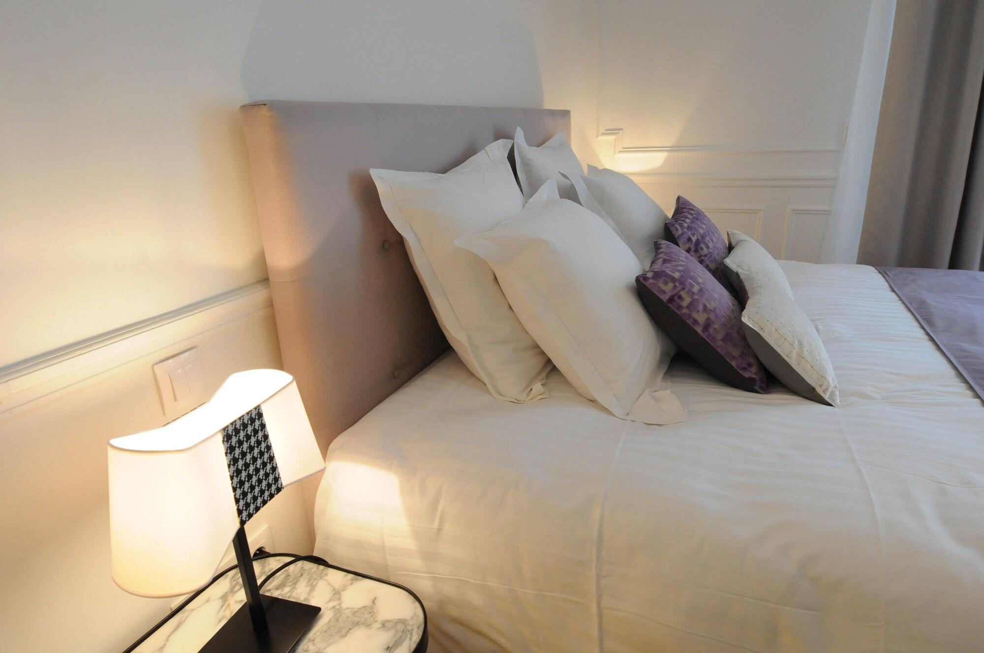 Couette-café Relais12bis By Eiffel Tower Paris