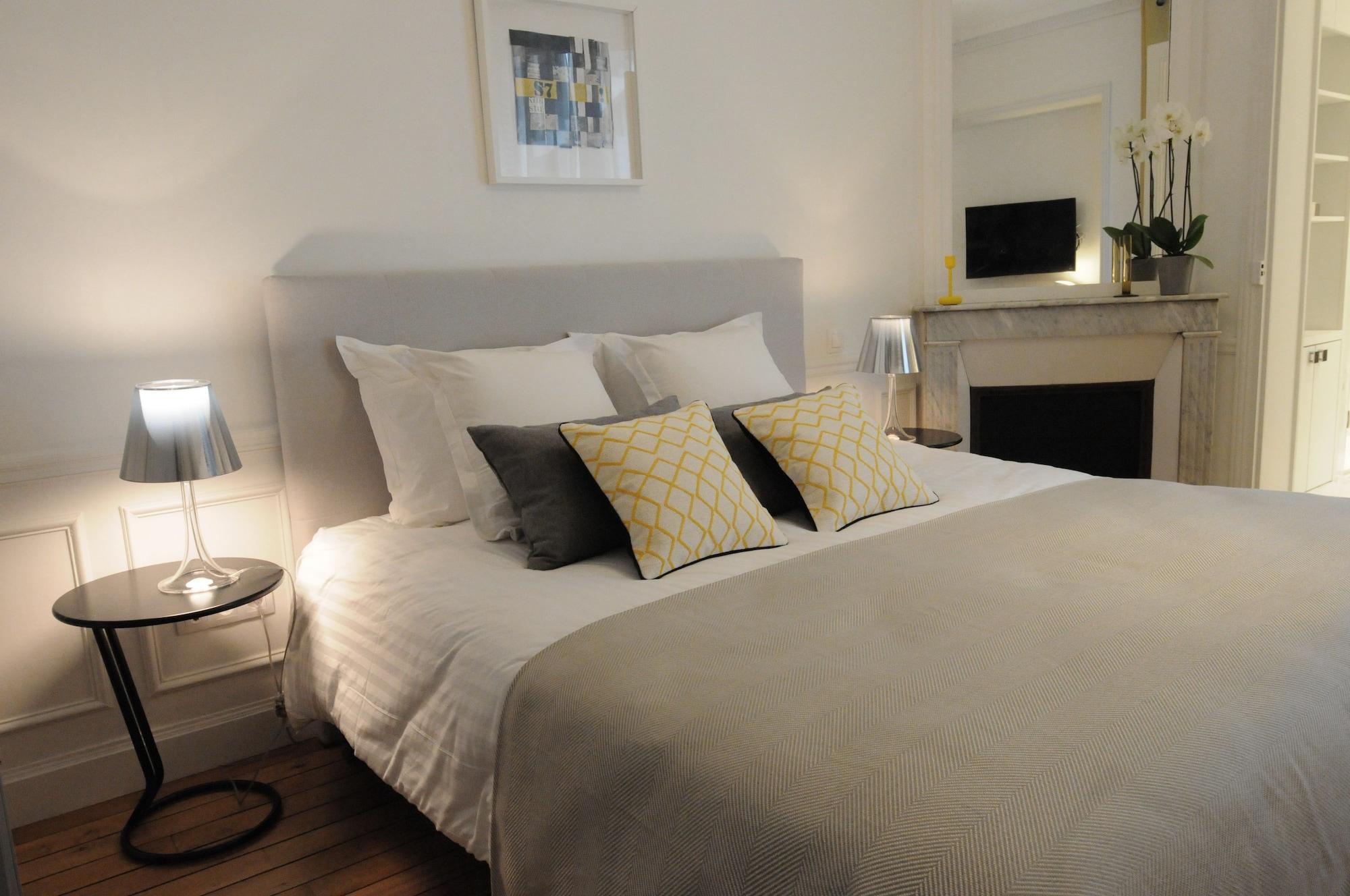 Couette-café Relais12bis By Eiffel Tower 3*