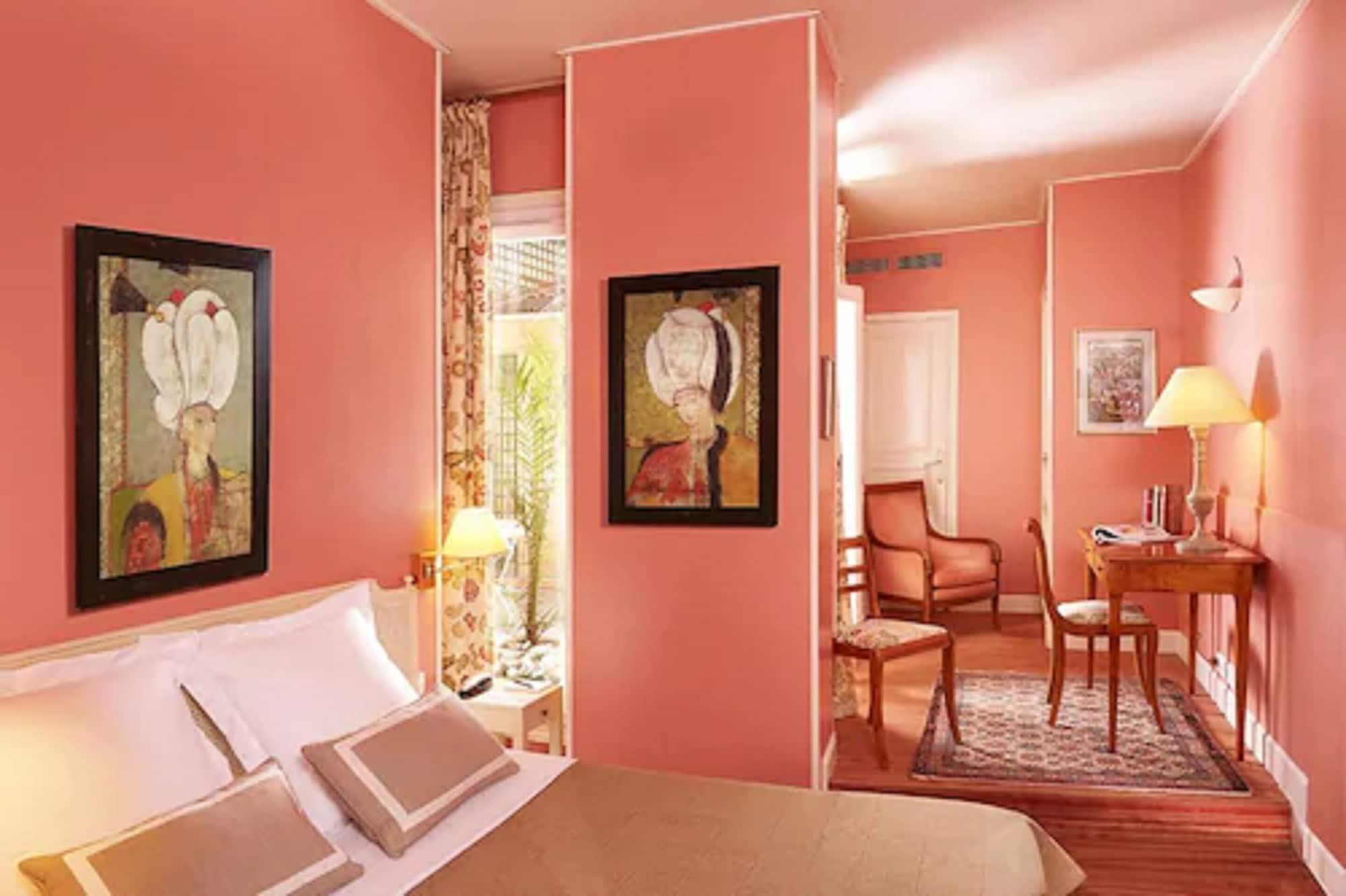 Relais Du Louvre Paris