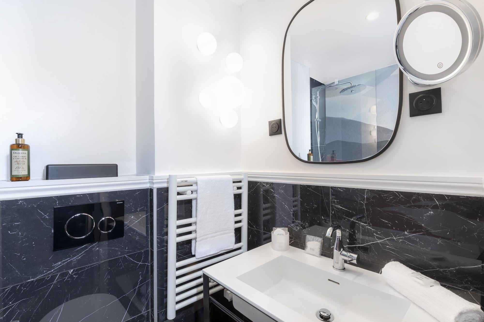 Elysa-luxembourg 3* Paris
