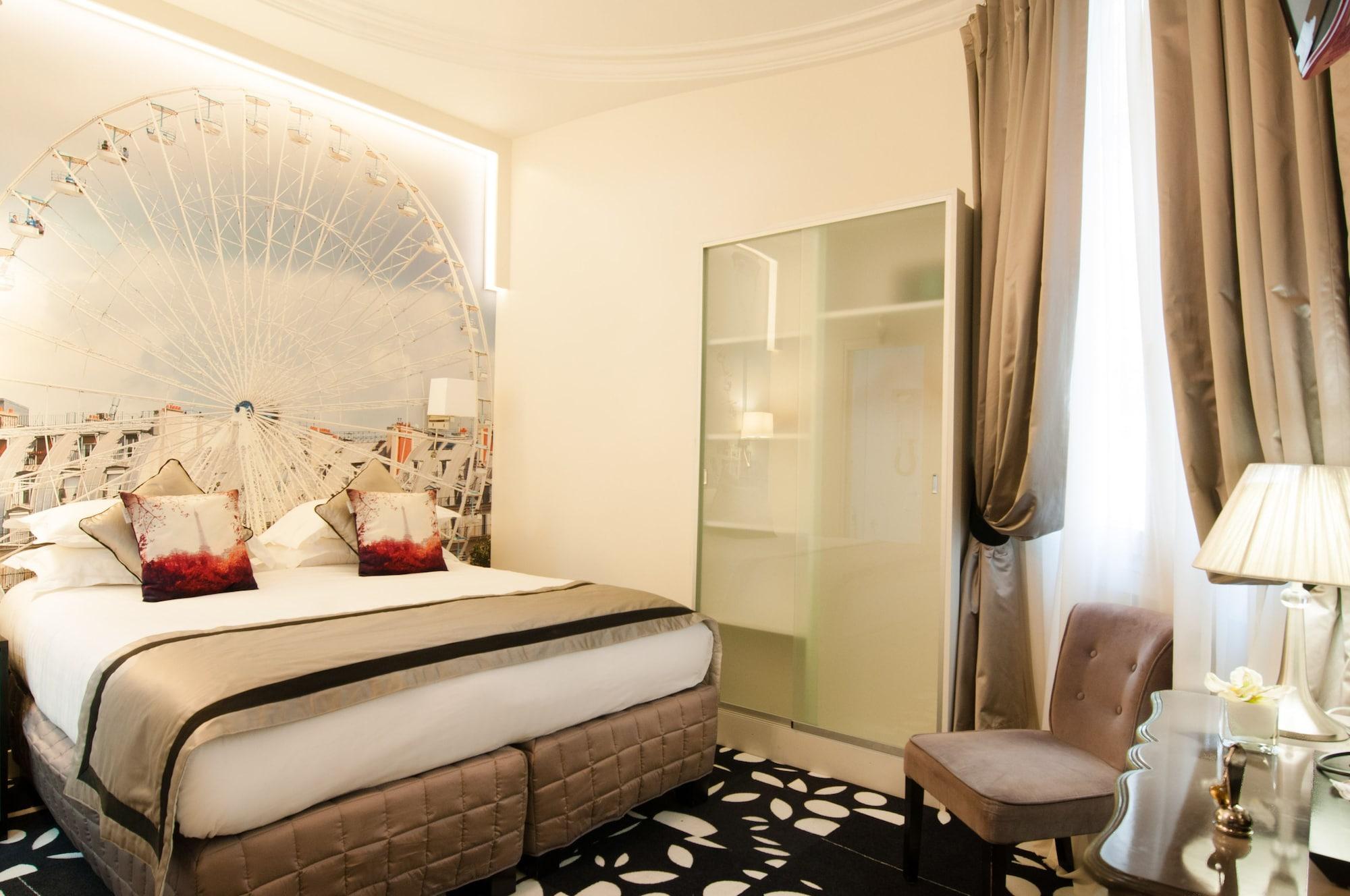 Ile De France Opera Hotel