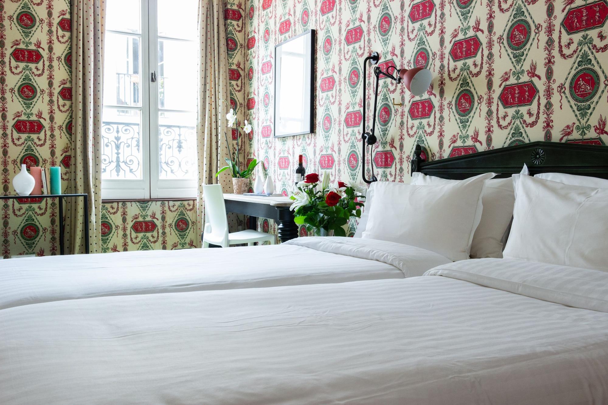 Prince De Conde Hotel