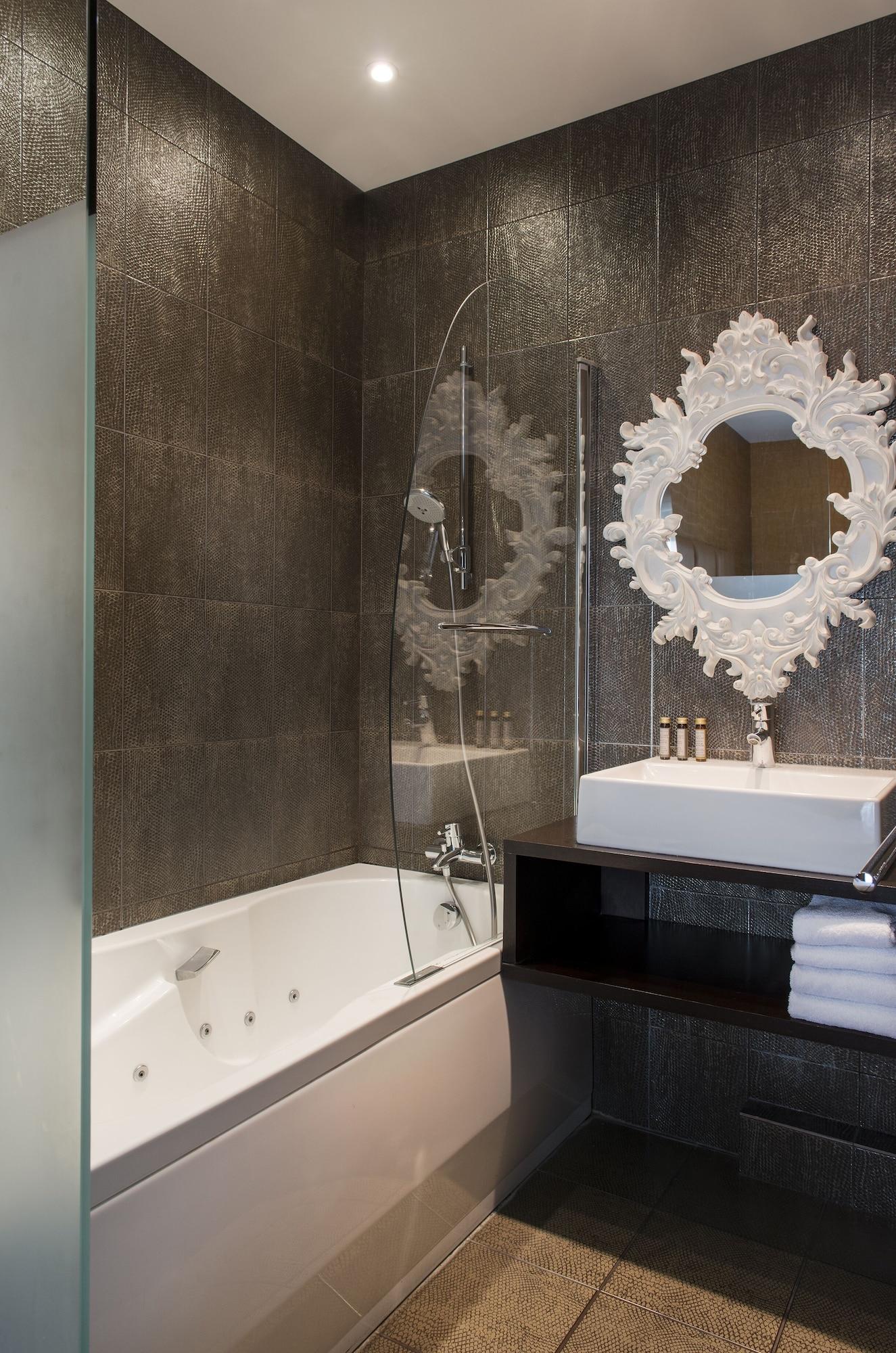 Glamour Hotel 3*