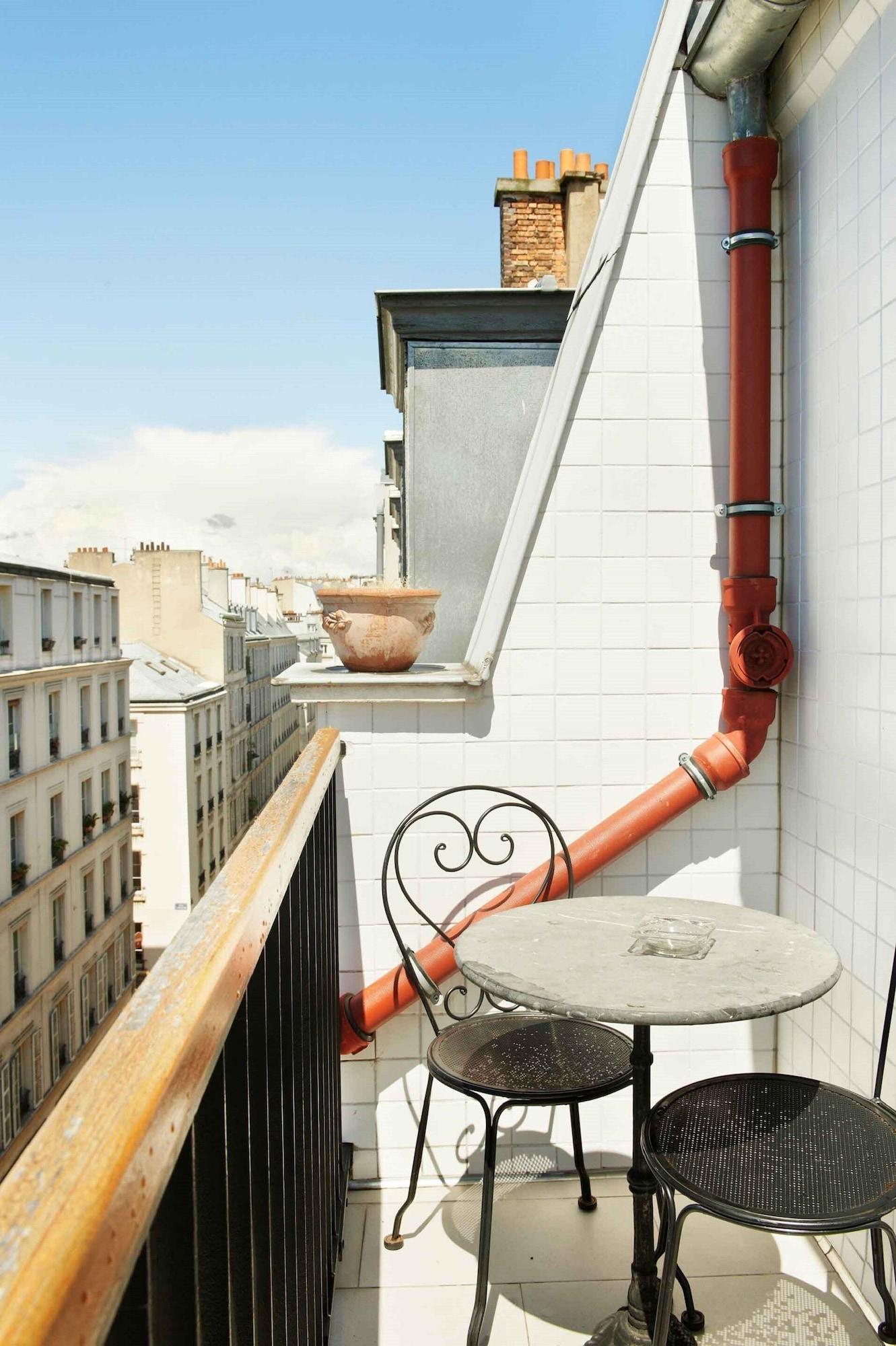 Darcet Hotel 2*