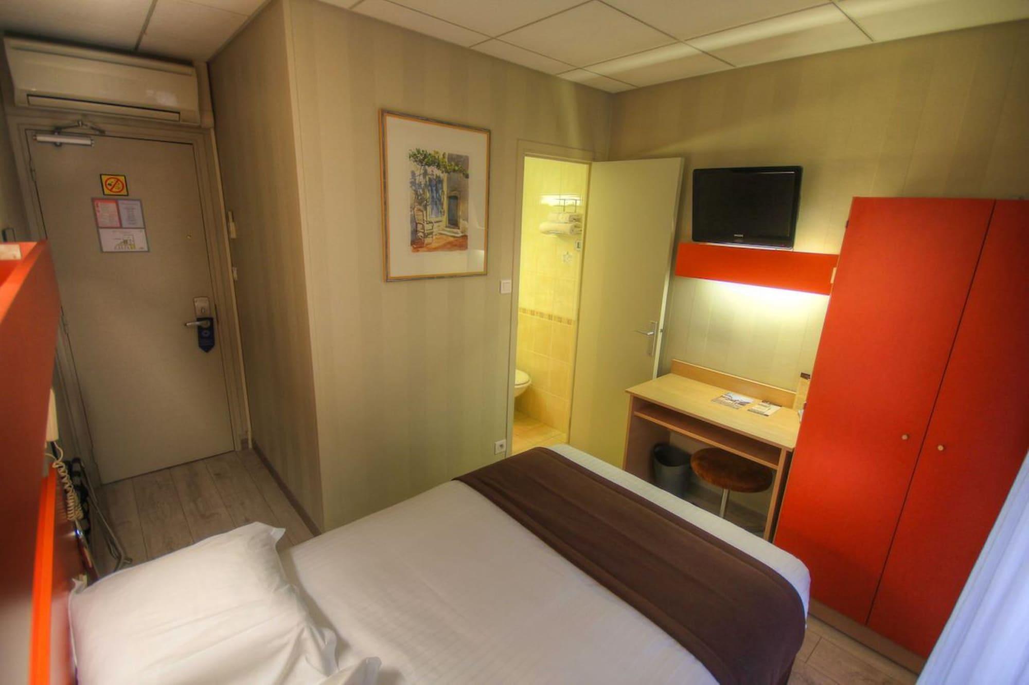 Hotel Des Trois Gares Paris