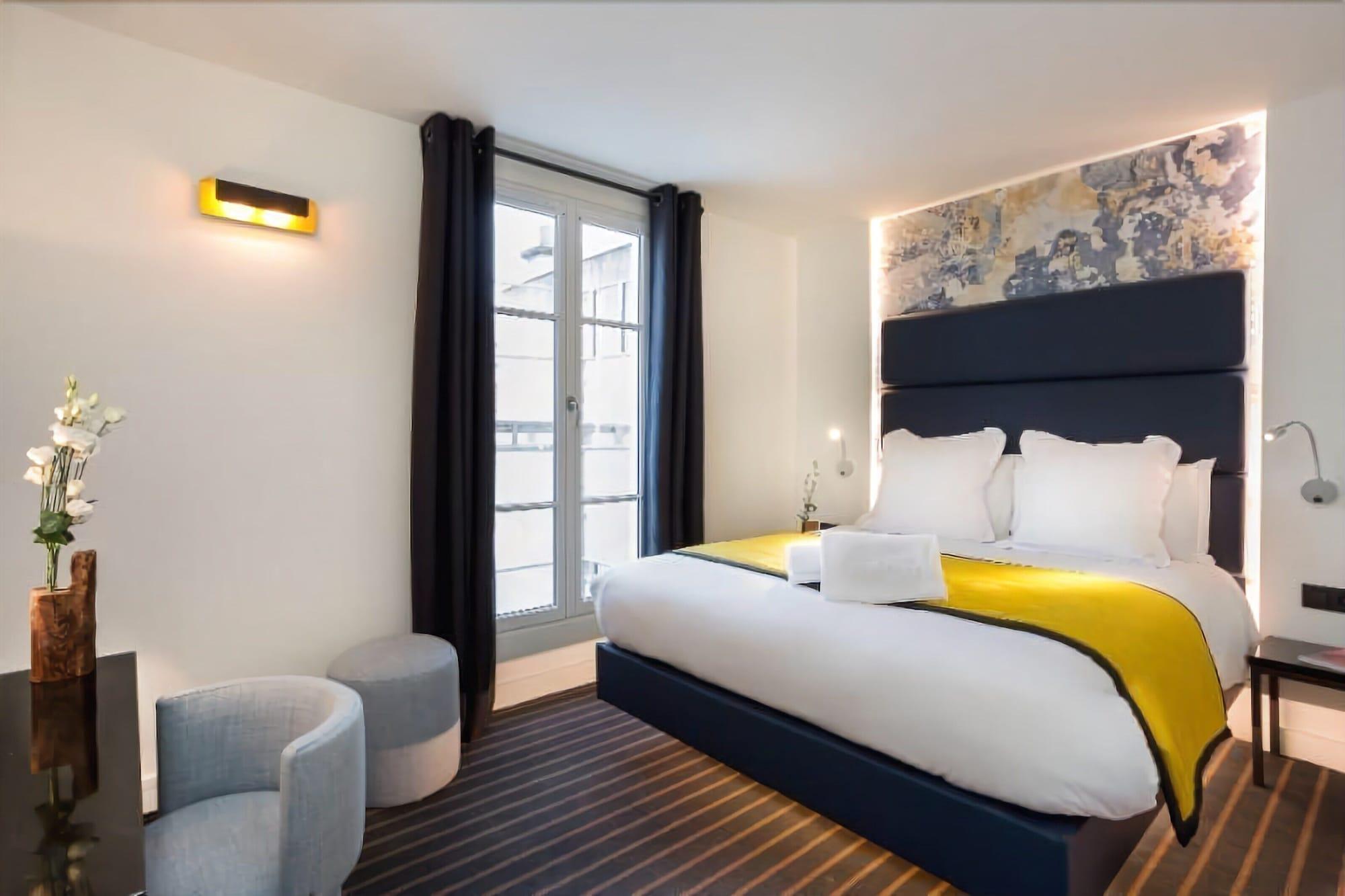 Scarlett Hotel 3*