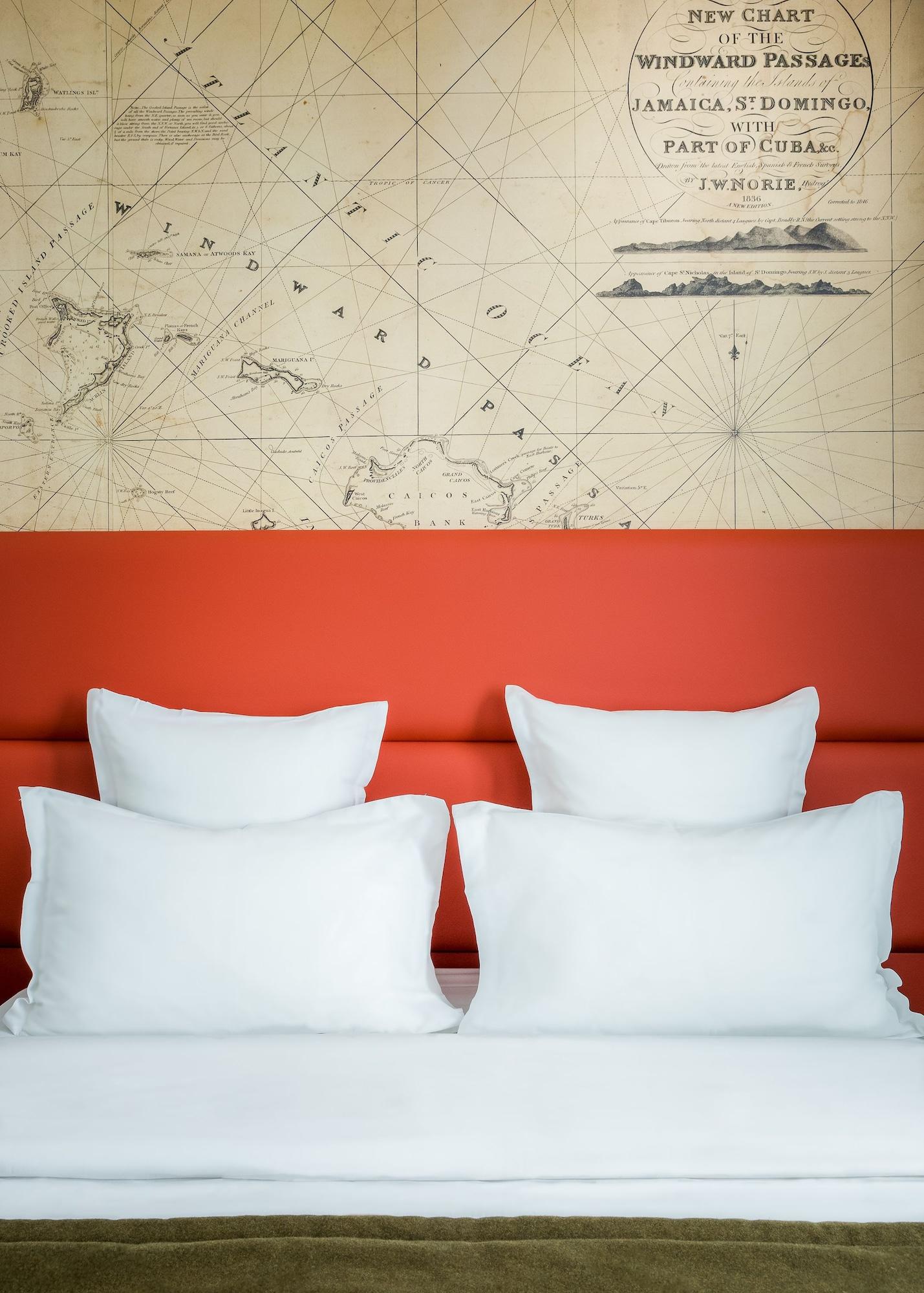 Scarlett Hotel