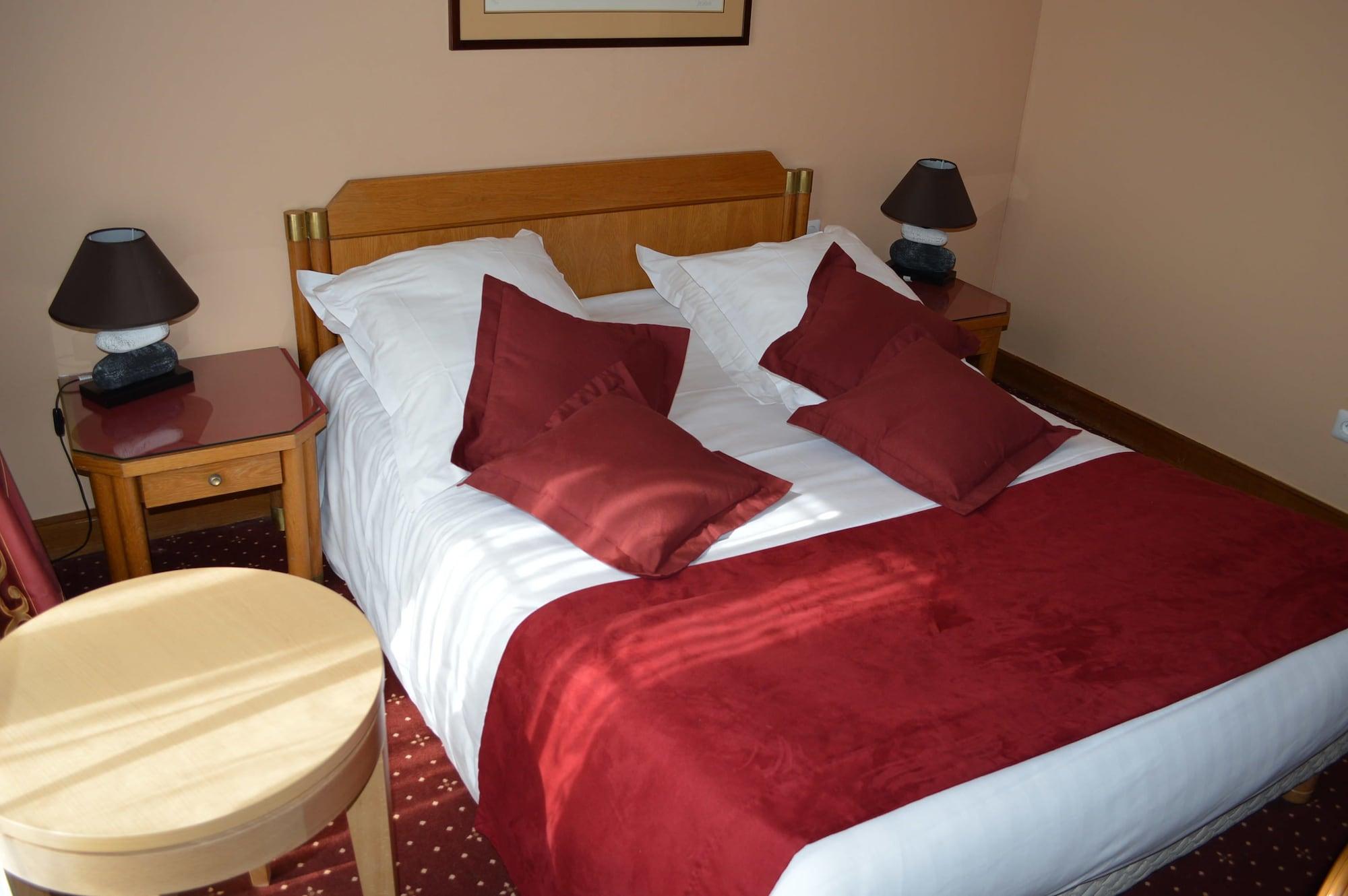 Hotel Royal Elysées 4*