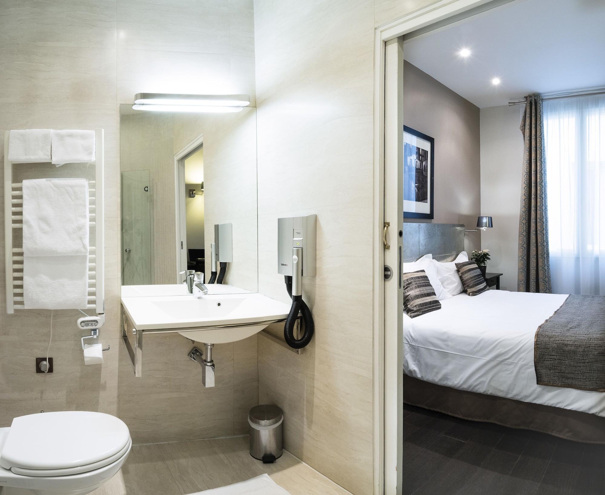 Chabrol Opera Hotel