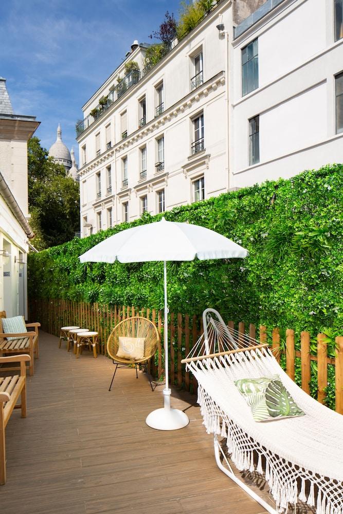 Albergue Le Village Montmartre By Hiphophostels *