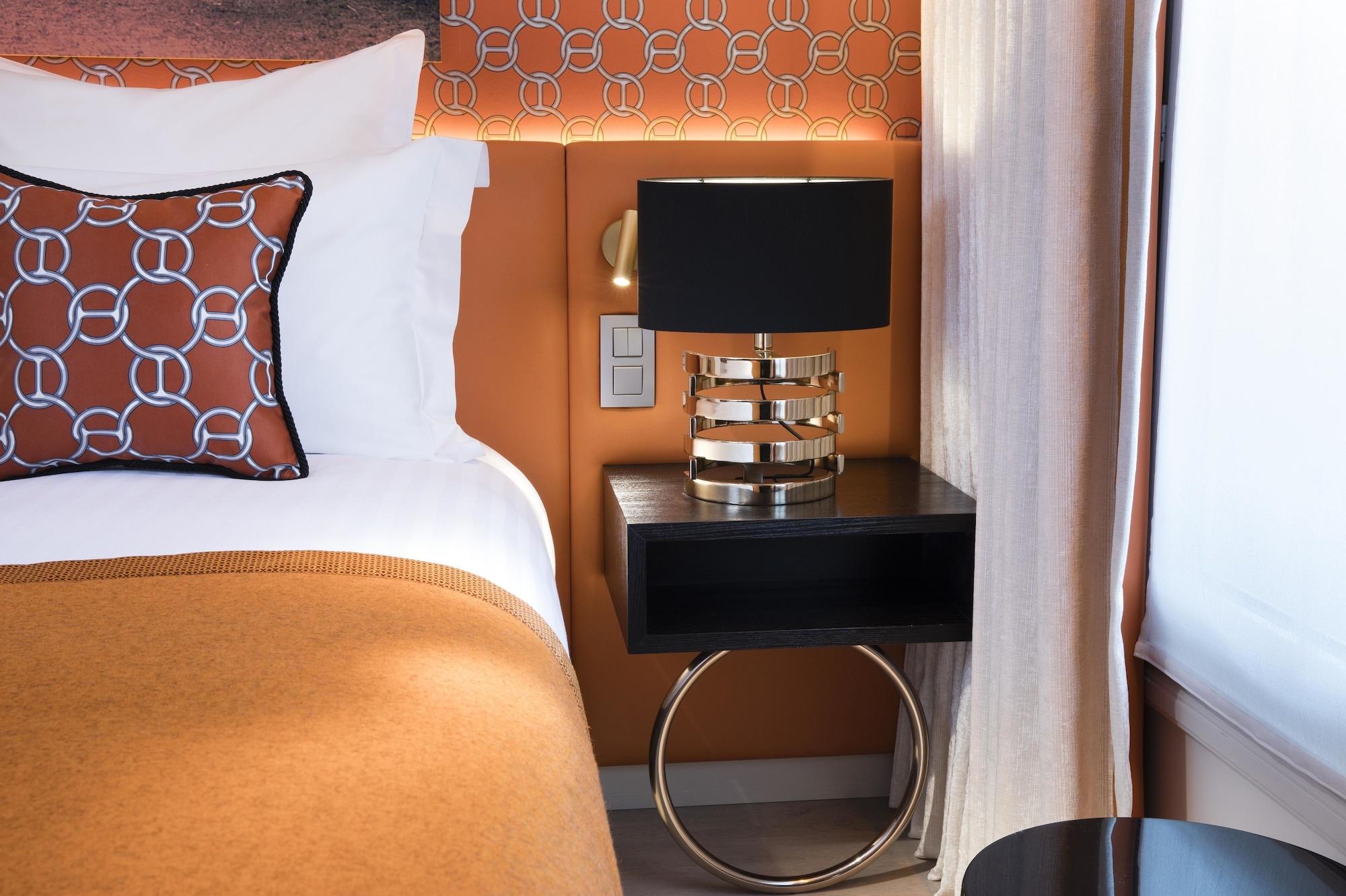 Dress Code Hotel