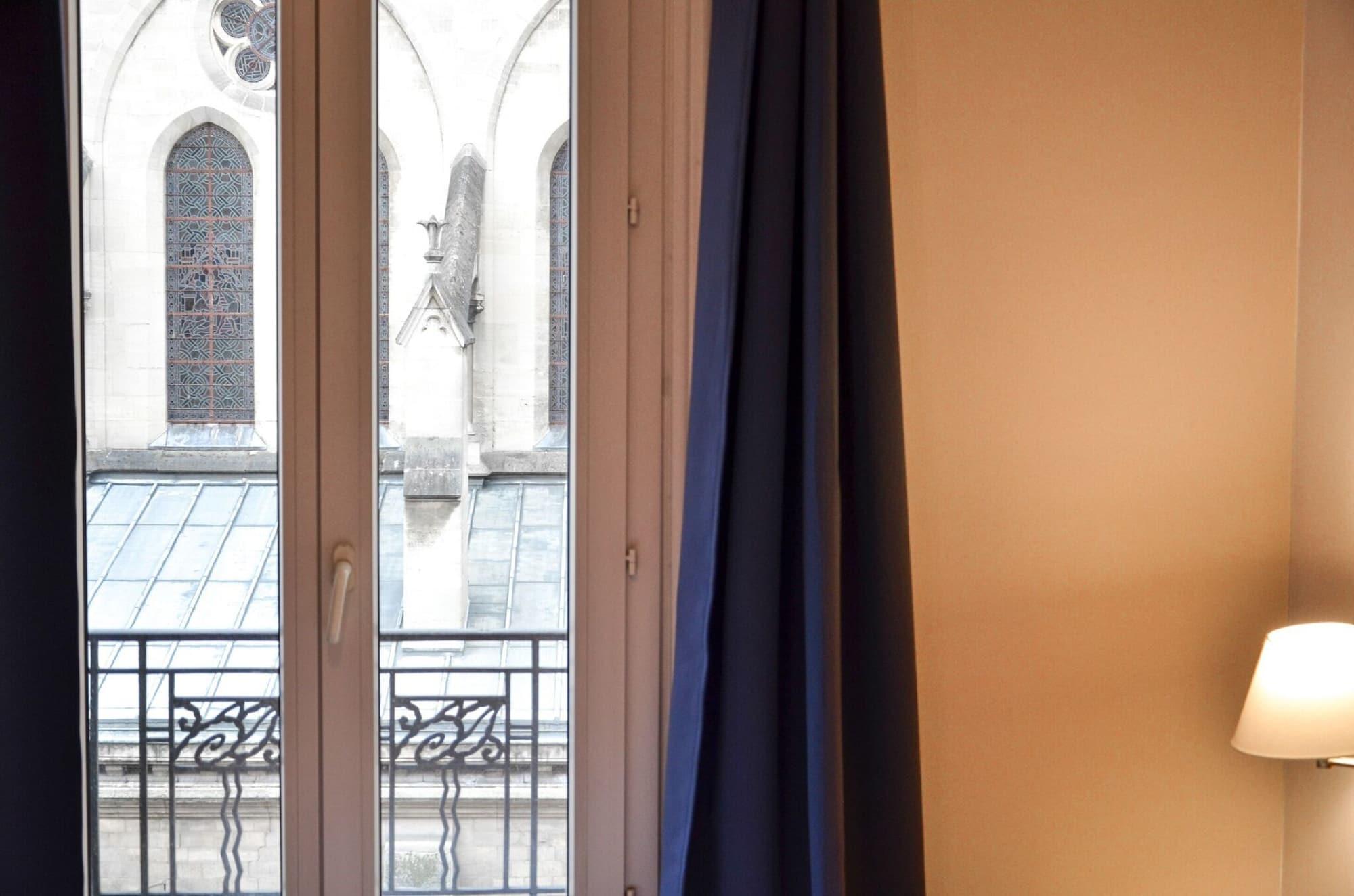 De La Perdrix Rouge Hotel