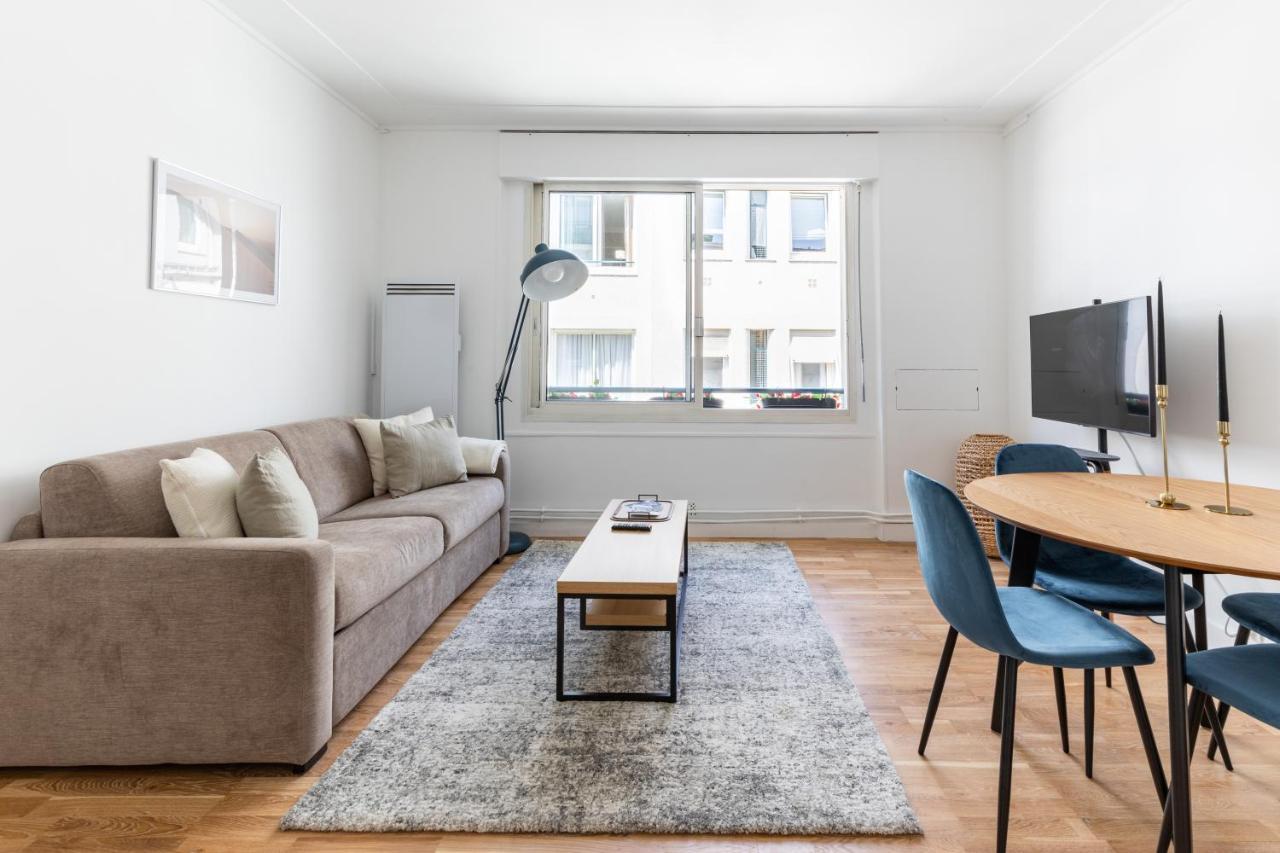 Home Suite Home Montaigne Place De L'Alma Apartment