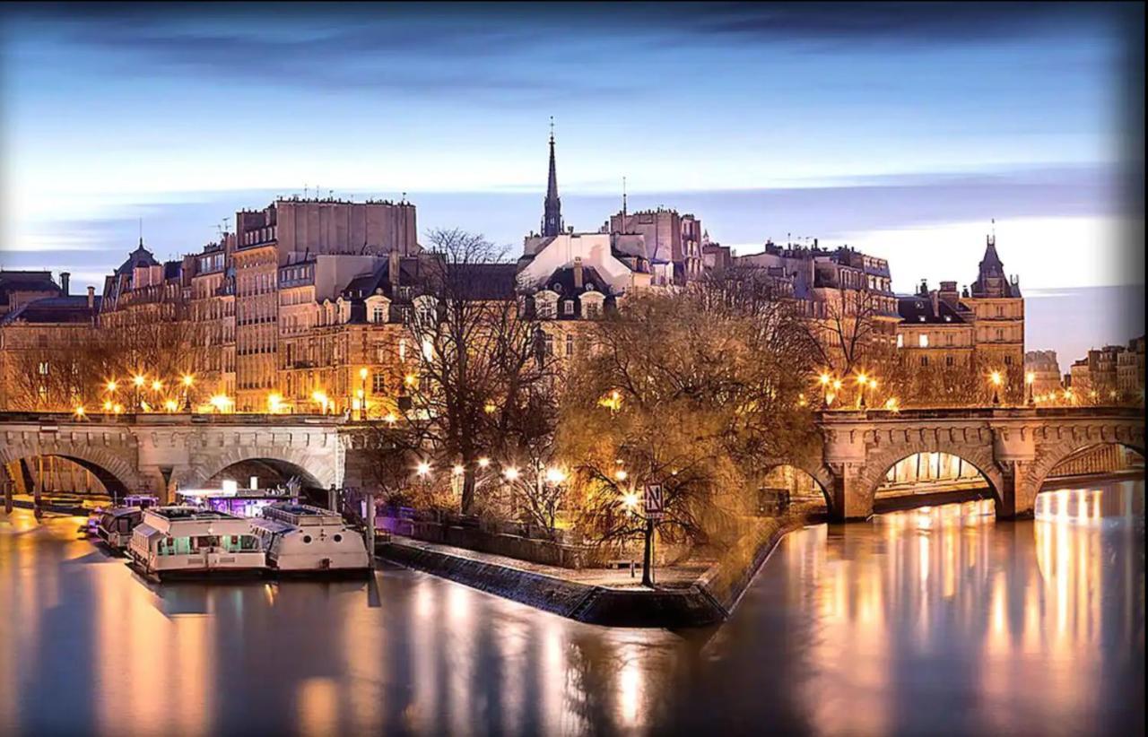 Apartment New & Design In The Heart Of Le Marais Paris