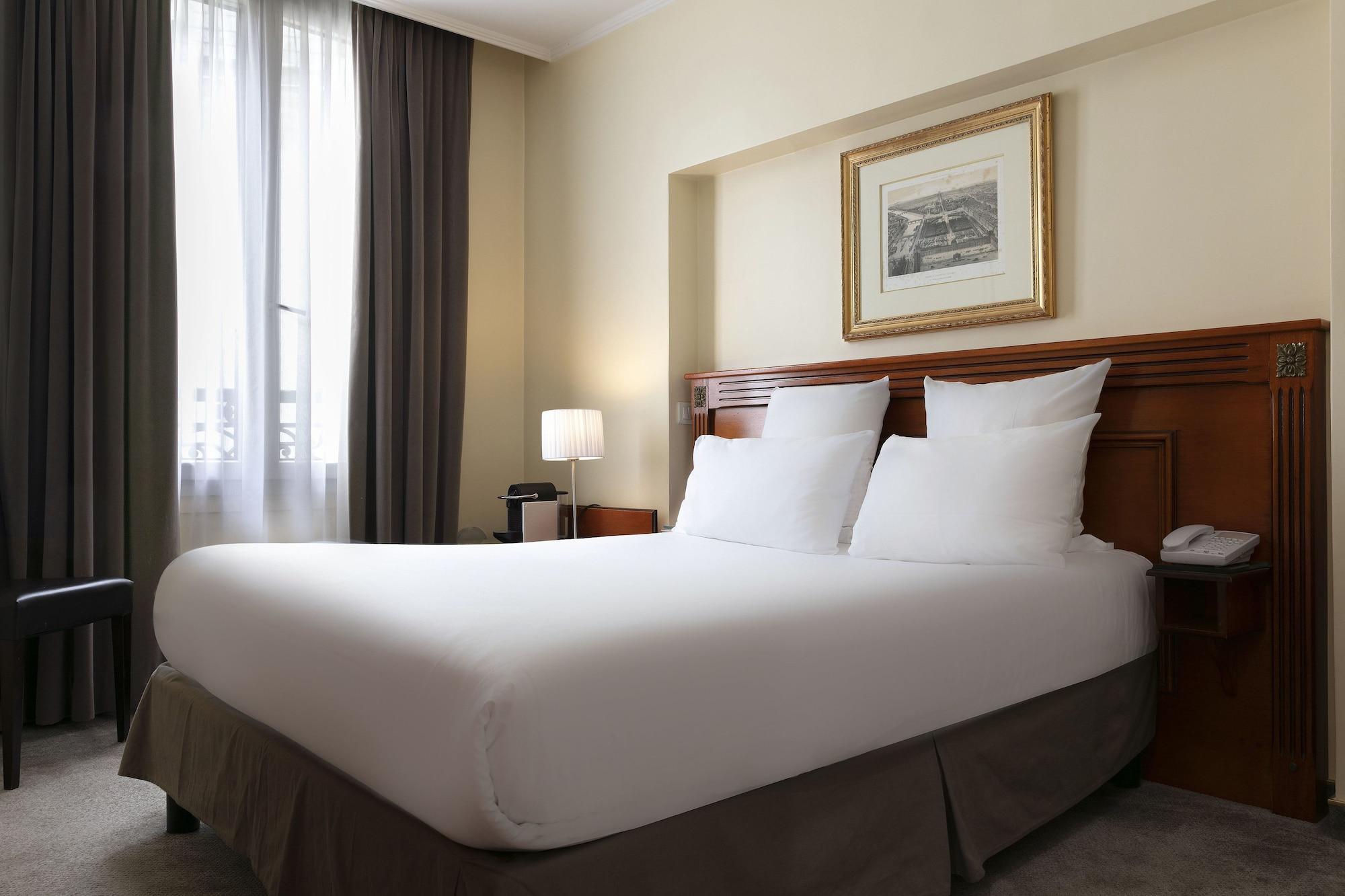 Hotel Saint Cyr Etoile Paris