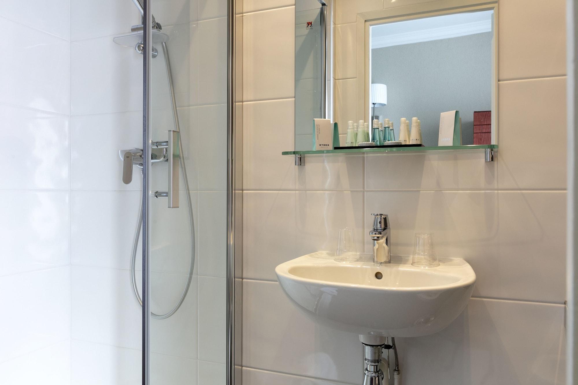 Hotel Saint Cyr Etoile Paris